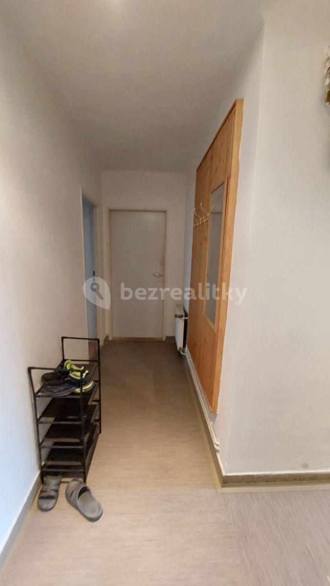 2 bedroom with open-plan kitchen flat to rent, 58 m², Stochovská, Prague, Prague