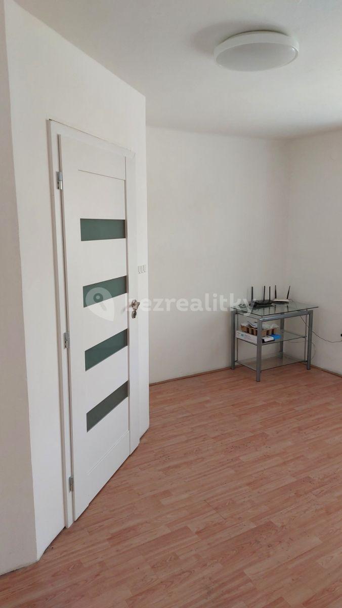 2 bedroom with open-plan kitchen flat to rent, 58 m², Stochovská, Prague, Prague