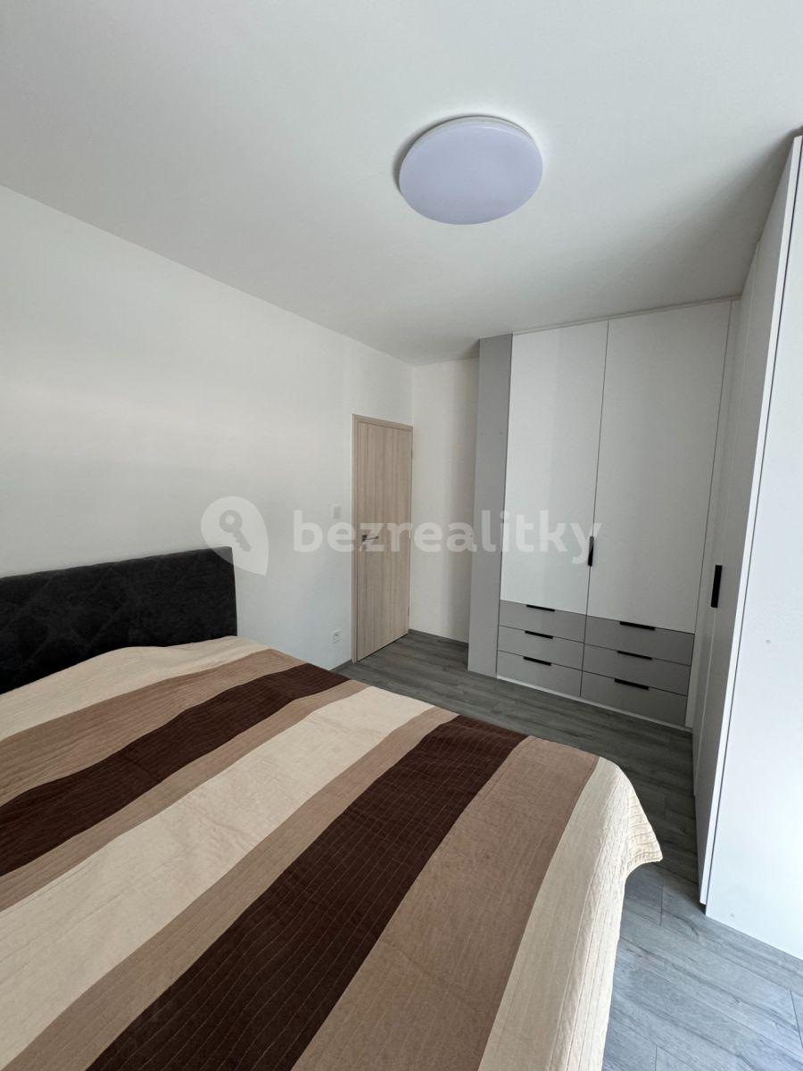 2 bedroom with open-plan kitchen flat for sale, 65 m², Na Dražkách, Beroun, Středočeský Region