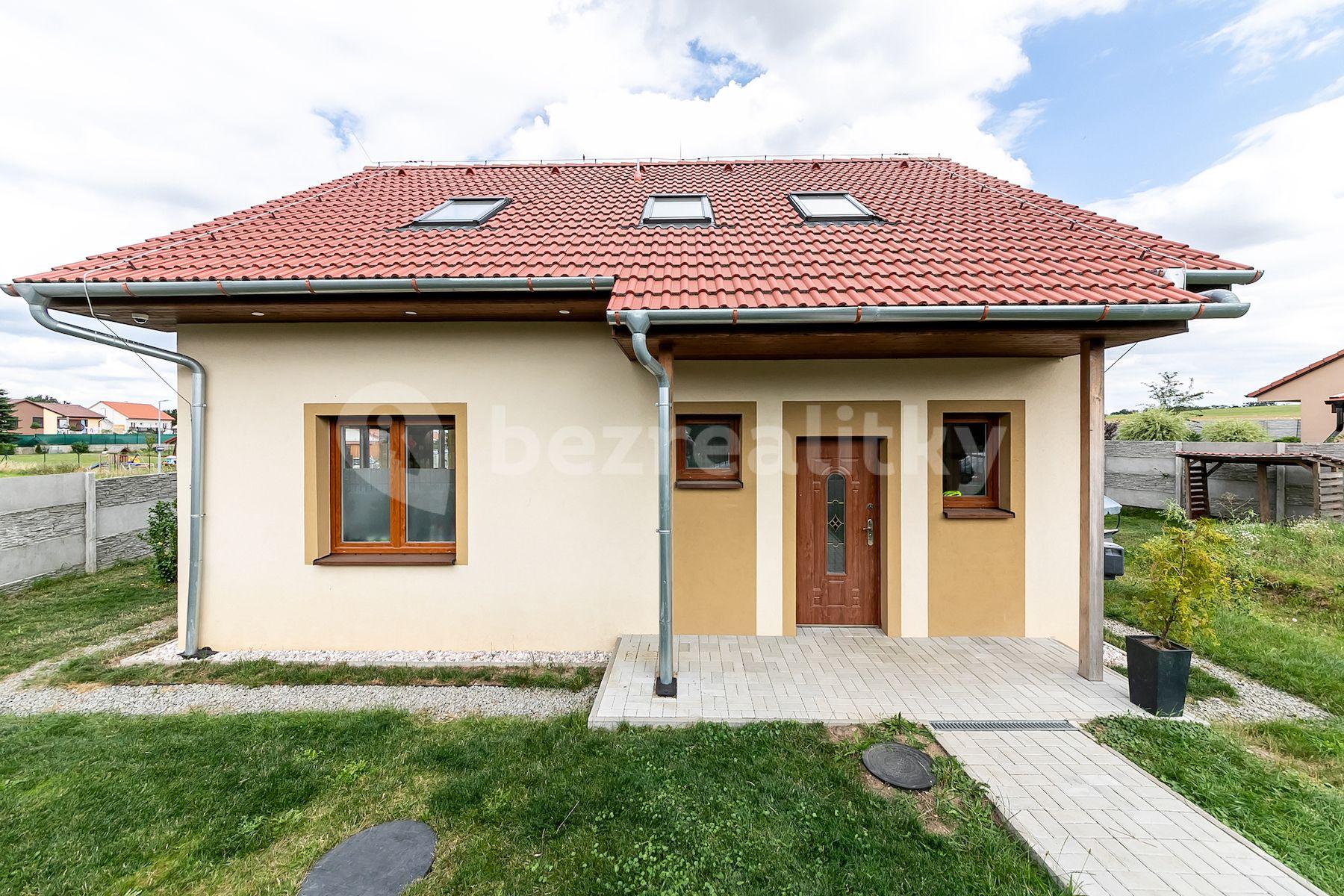 house for sale, 122 m², U Lékárny, Horní Beřkovice, Ústecký Region