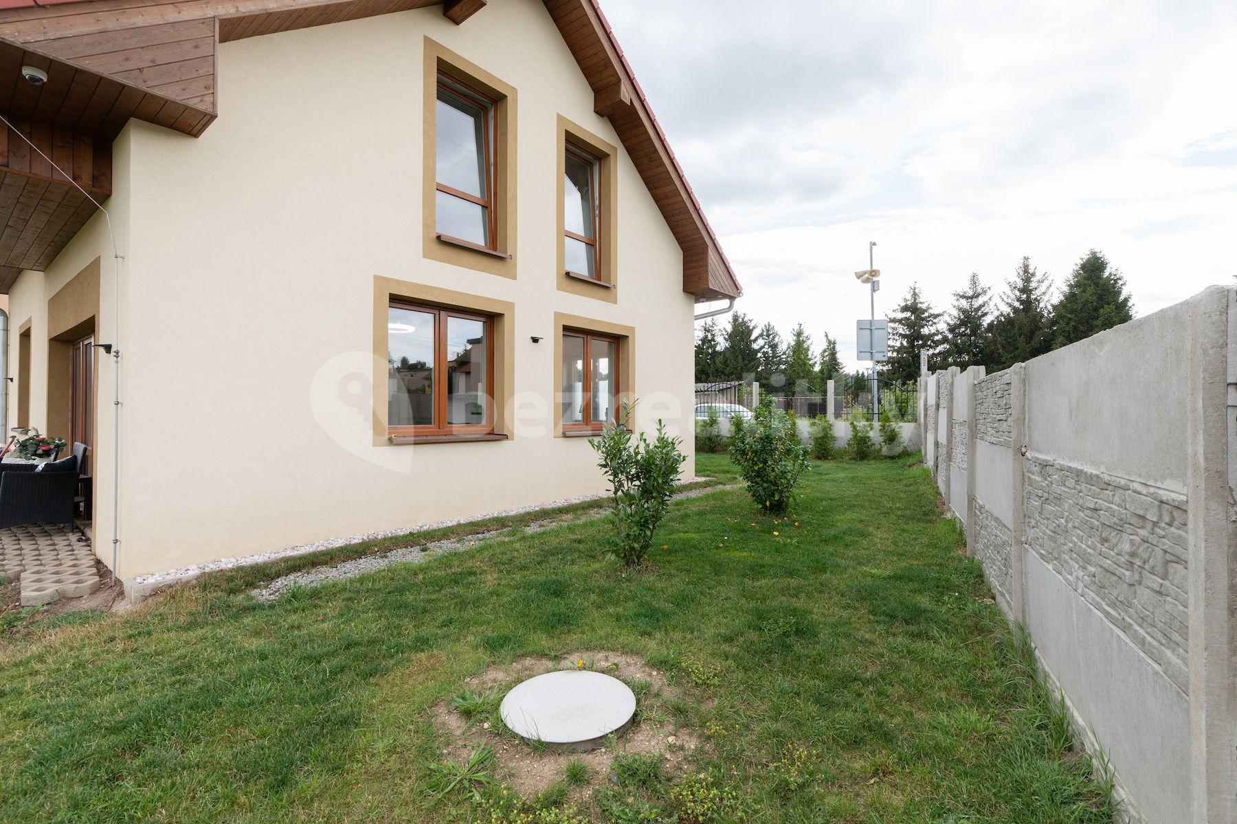 house for sale, 122 m², U Lékárny, Horní Beřkovice, Ústecký Region