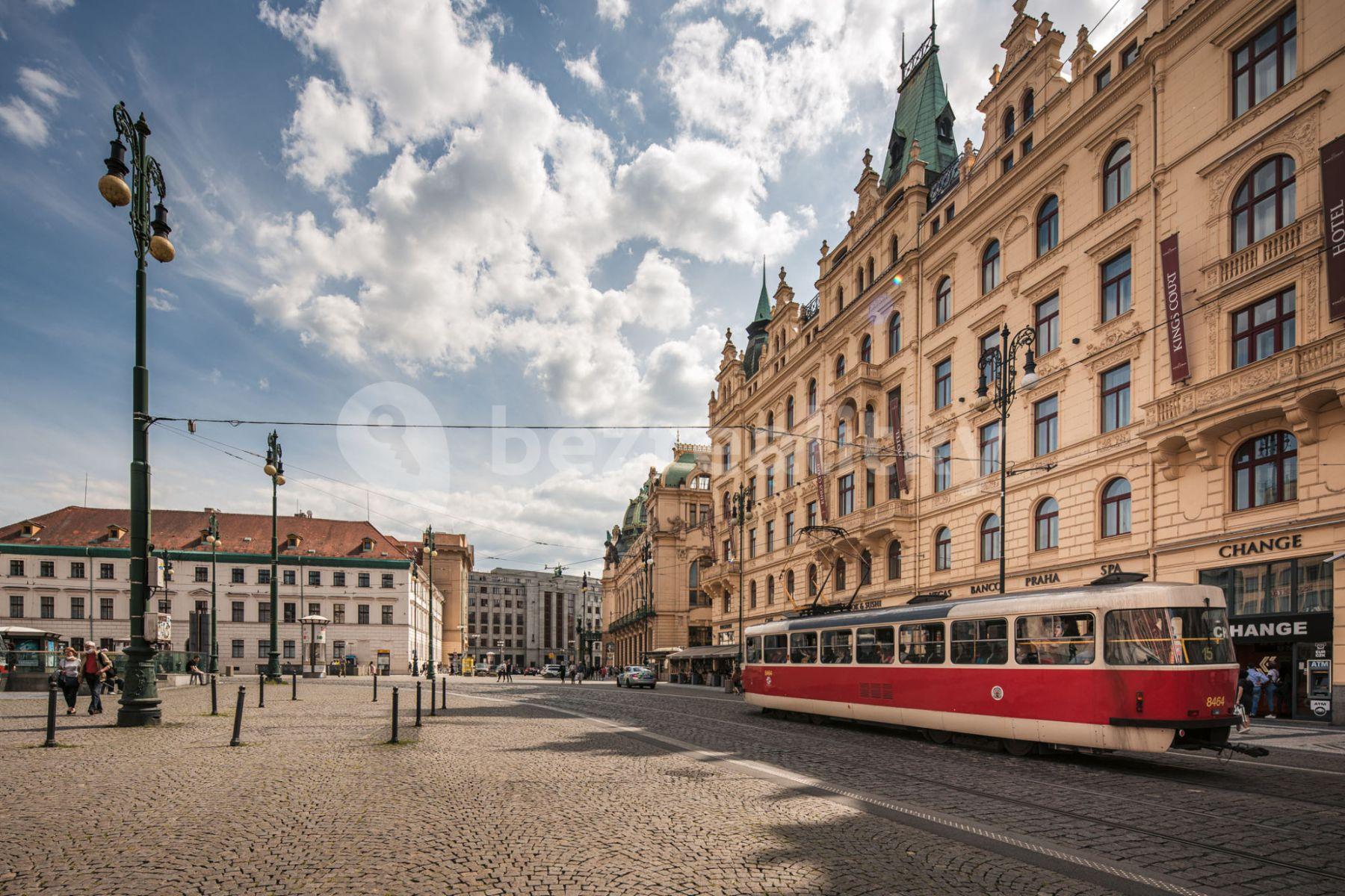 3 bedroom flat to rent, 186 m², Truhlářská, Prague, Prague