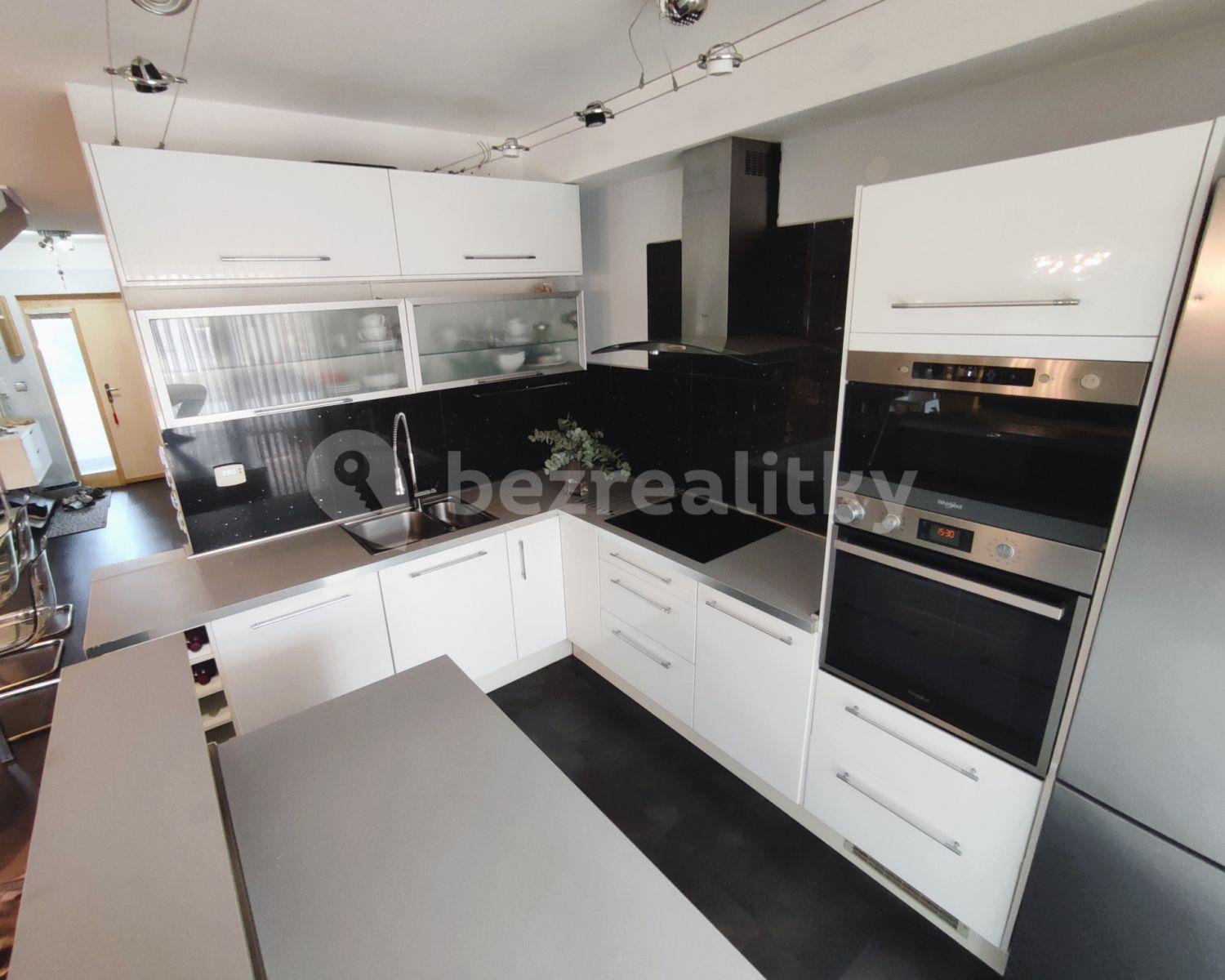 3 bedroom with open-plan kitchen flat for sale, 128 m², U Soudu, Ostrava, Moravskoslezský Region