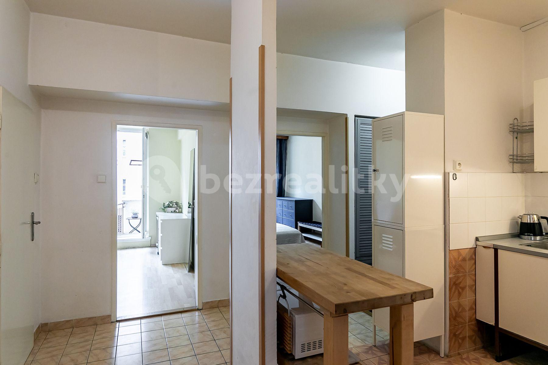 2 bedroom with open-plan kitchen flat for sale, 77 m², Vinohradská, Prague, Prague