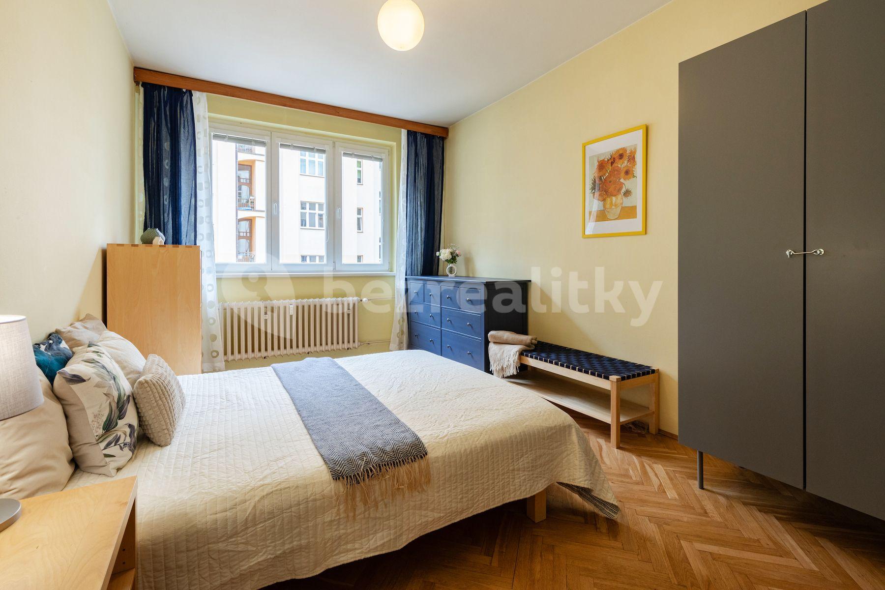 2 bedroom with open-plan kitchen flat for sale, 77 m², Vinohradská, Prague, Prague