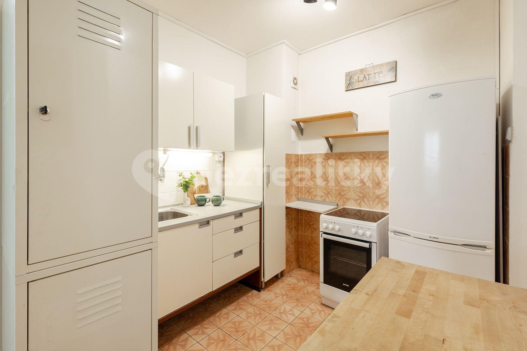 2 bedroom with open-plan kitchen flat for sale, 77 m², Vinohradská, Prague, Prague