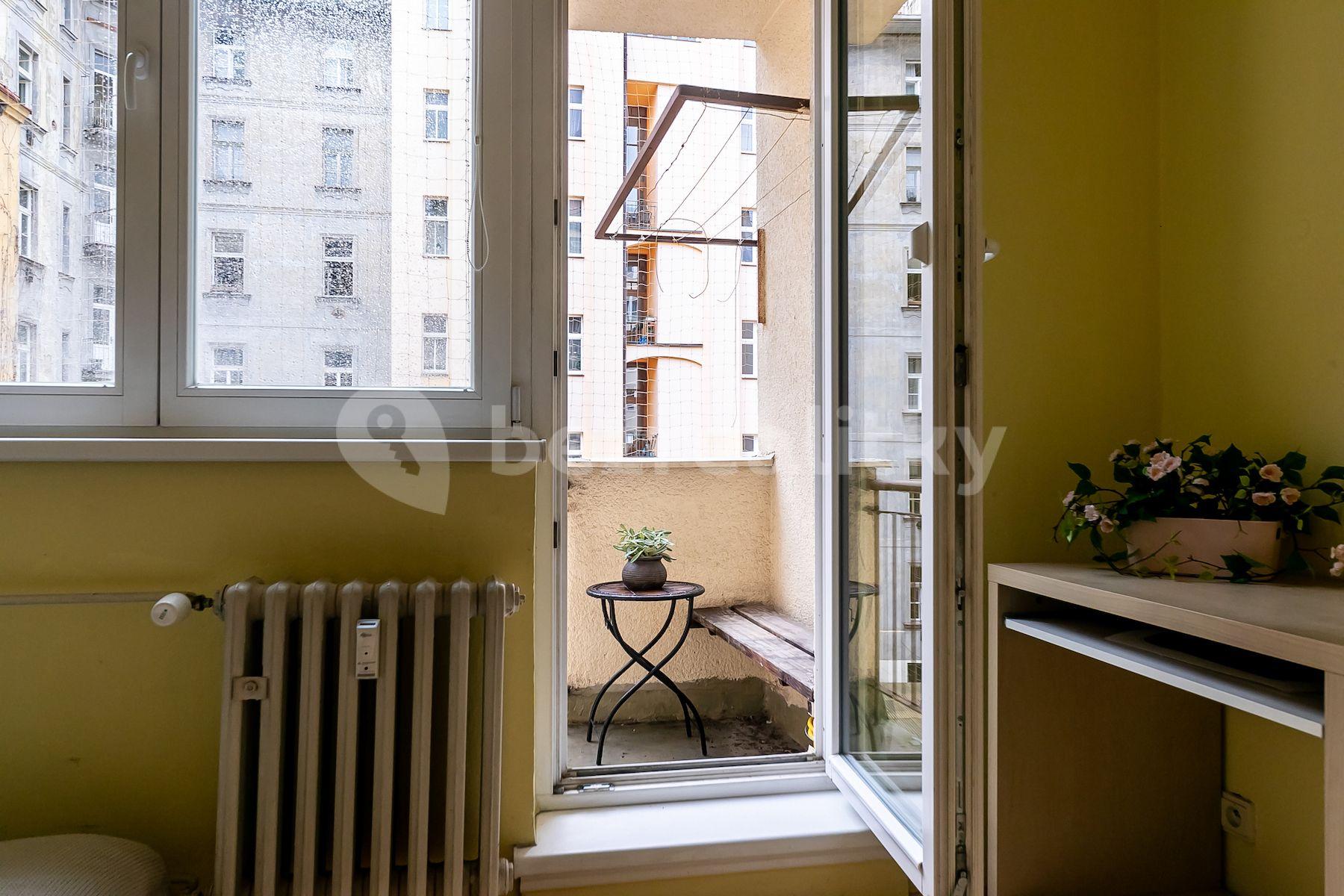 2 bedroom with open-plan kitchen flat for sale, 77 m², Vinohradská, Prague, Prague