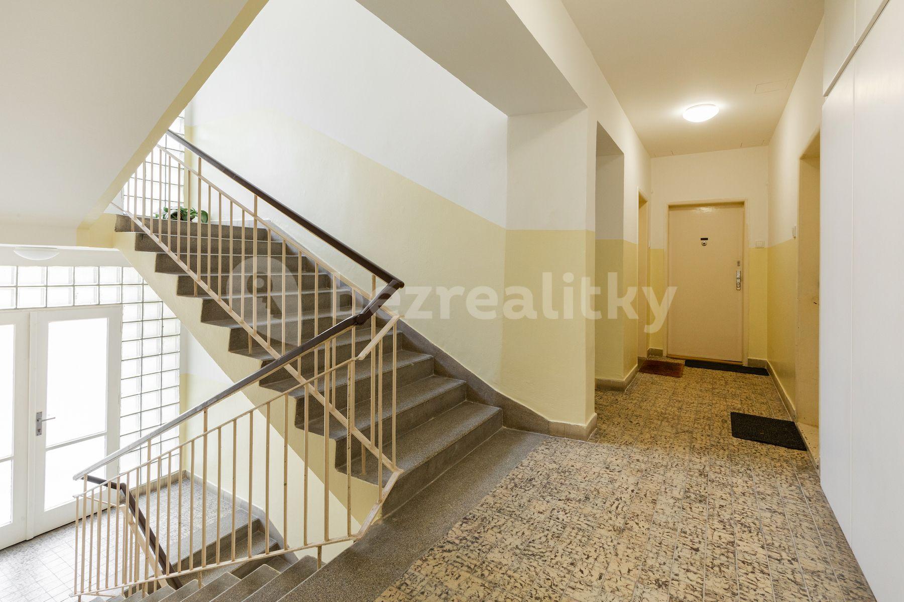 2 bedroom with open-plan kitchen flat for sale, 77 m², Vinohradská, Prague, Prague