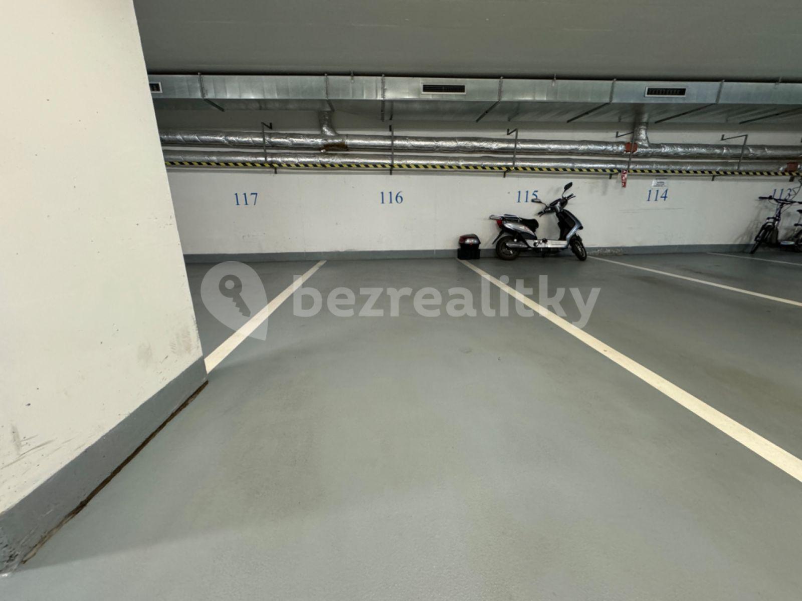 garage for sale, 27 m², náměstí Přátelství, Prague, Prague