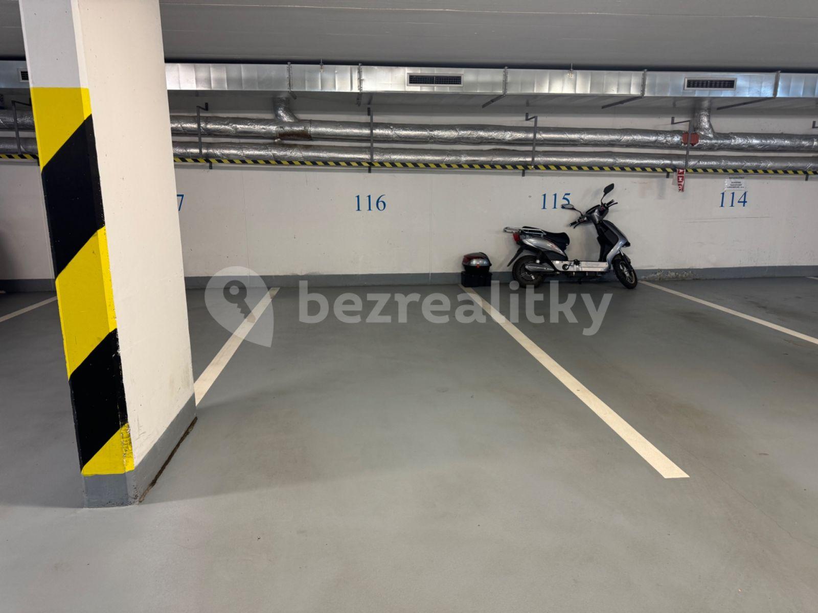 garage for sale, 27 m², náměstí Přátelství, Prague, Prague