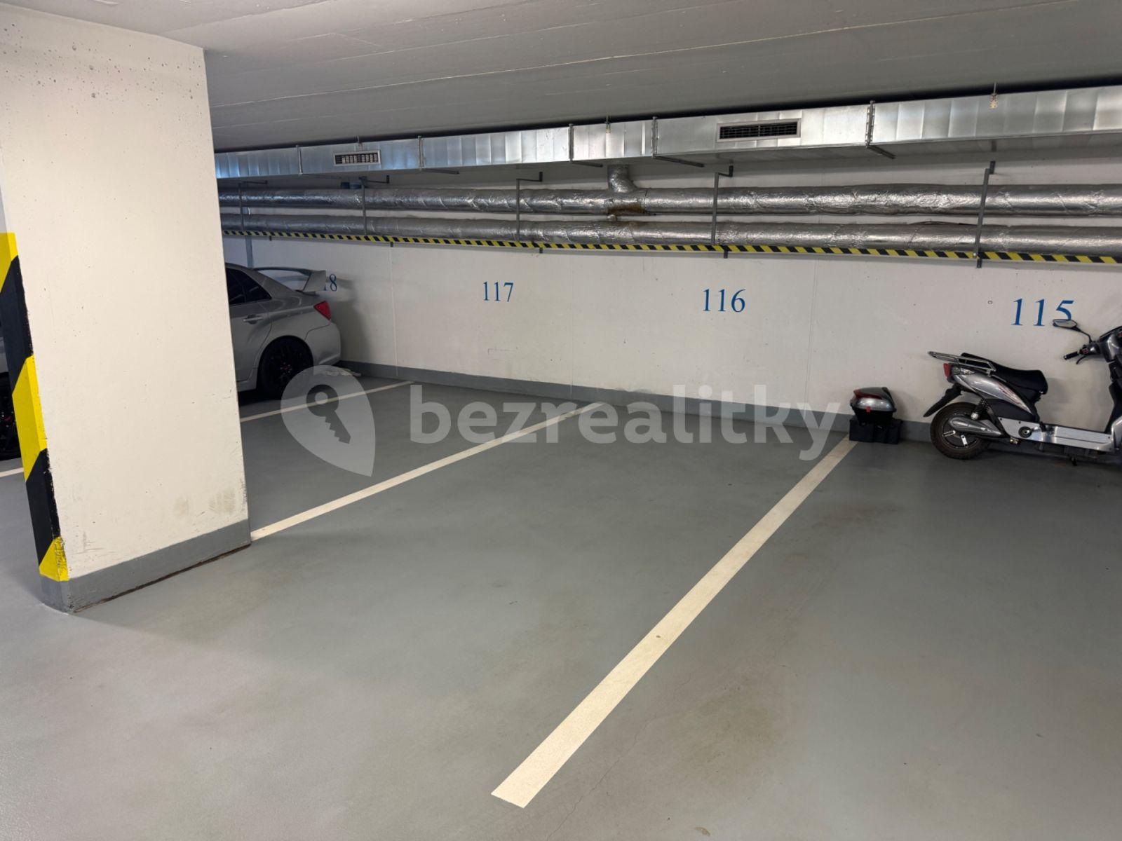 garage for sale, 27 m², náměstí Přátelství, Prague, Prague