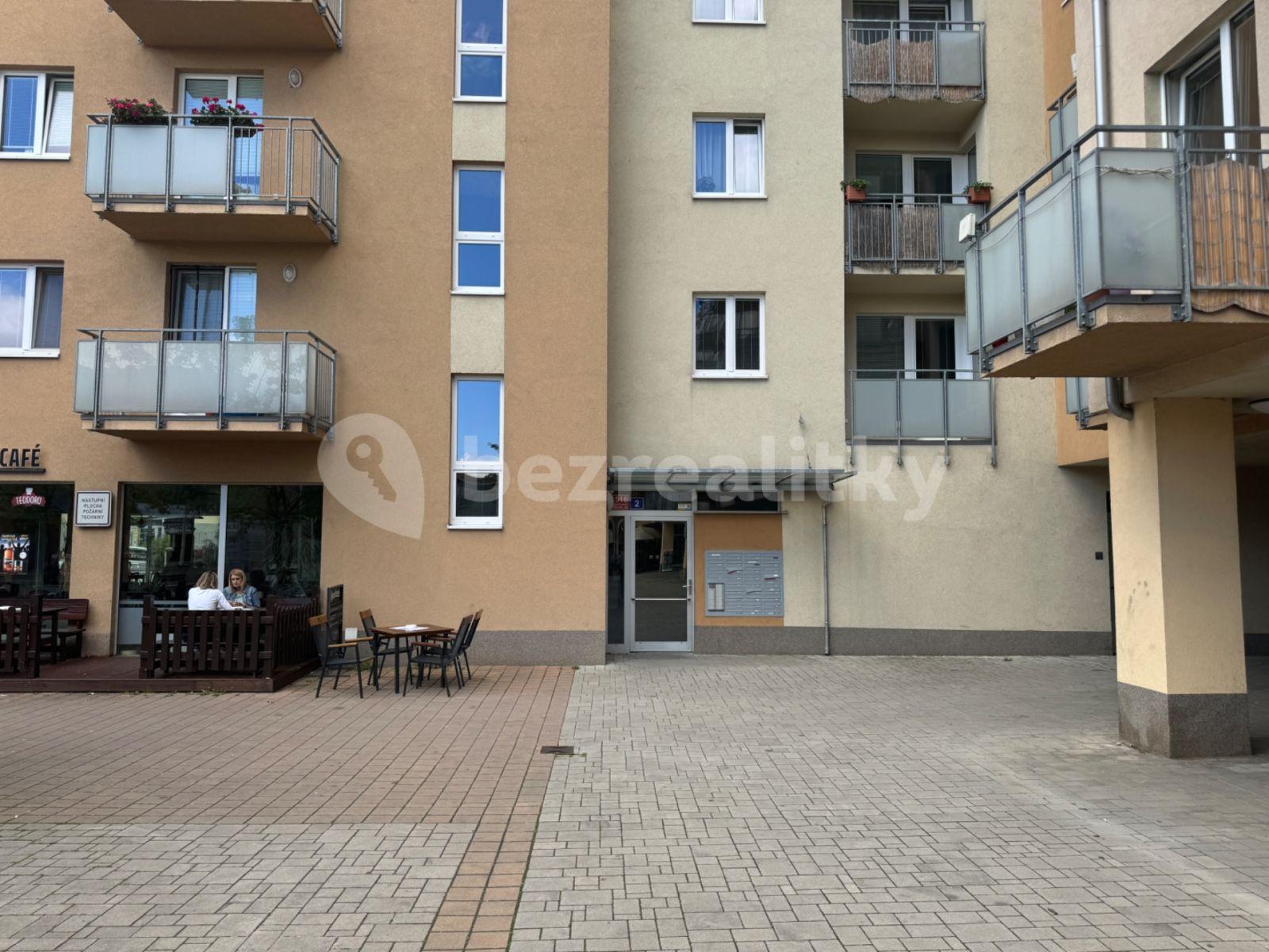 garage for sale, 27 m², náměstí Přátelství, Prague, Prague