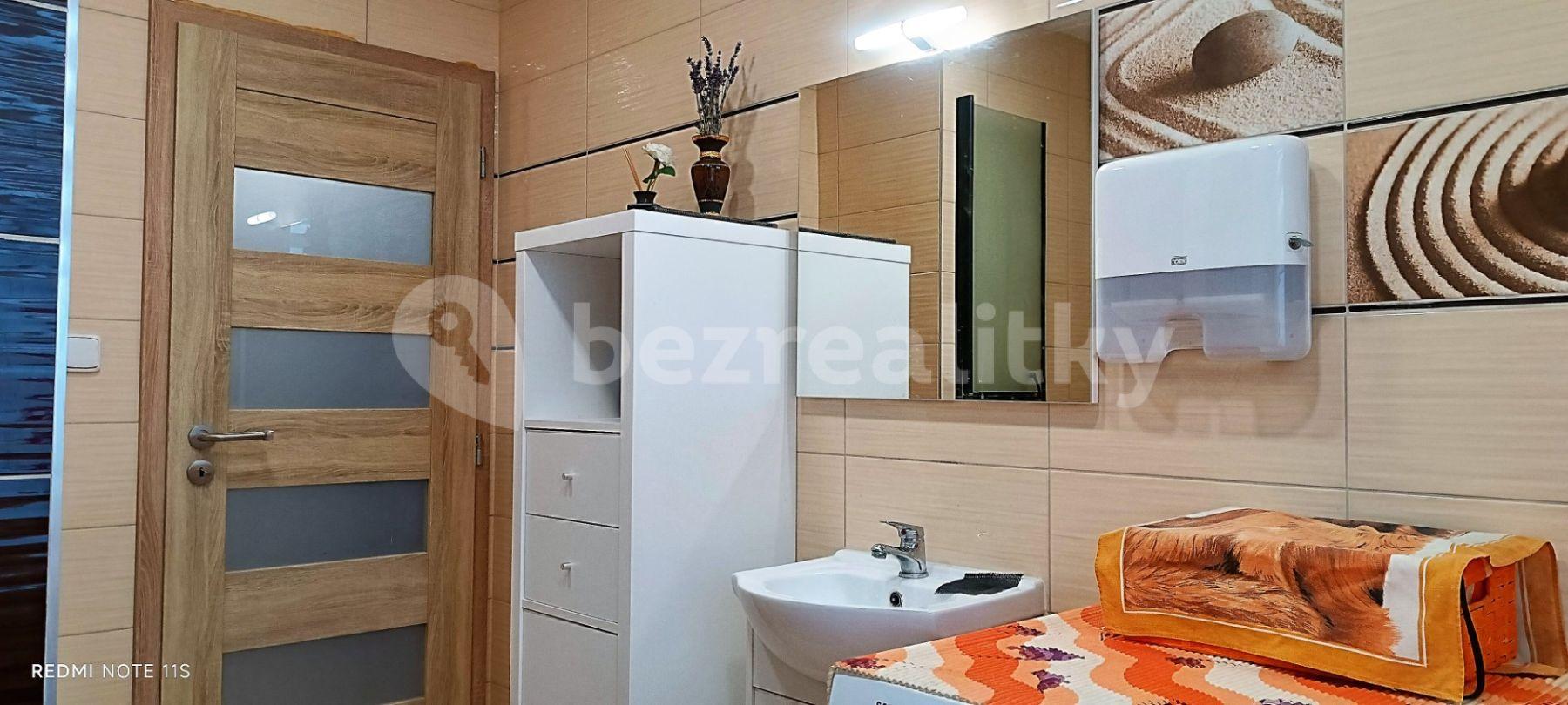 3 bedroom flat for sale, 75 m², Zahradní, Bohušovice nad Ohří, Ústecký Region