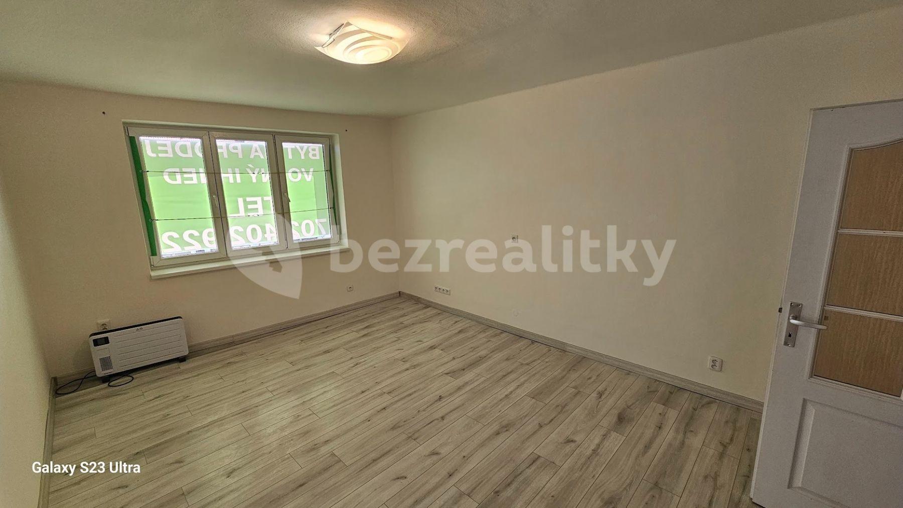 3 bedroom flat for sale, 84 m², Husovo náměstí, Mladá Vožice, Jihočeský Region