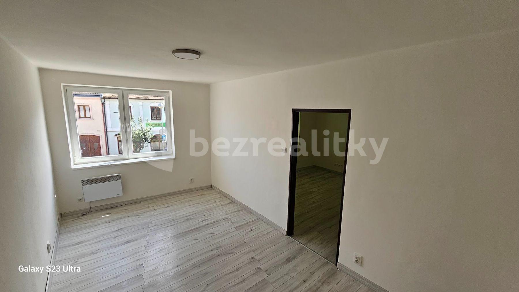 3 bedroom flat for sale, 84 m², Husovo náměstí, Mladá Vožice, Jihočeský Region