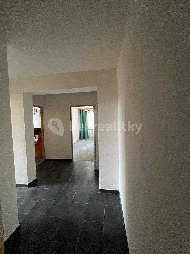 3 bedroom flat to rent, 74 m², Brožíkova, Pardubice, Pardubický Region