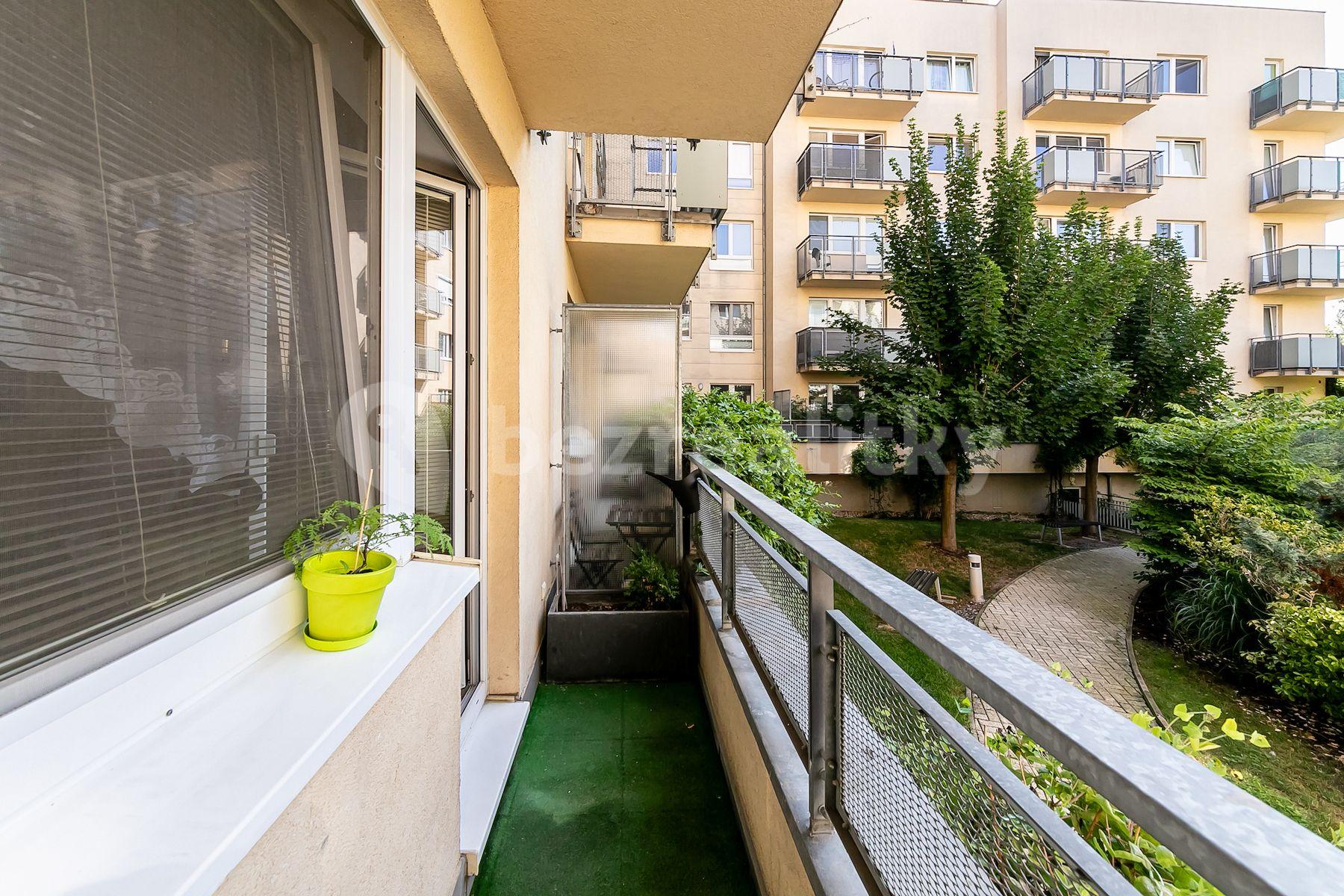 Studio flat for sale, 44 m², Bratislavská, Prague, Prague