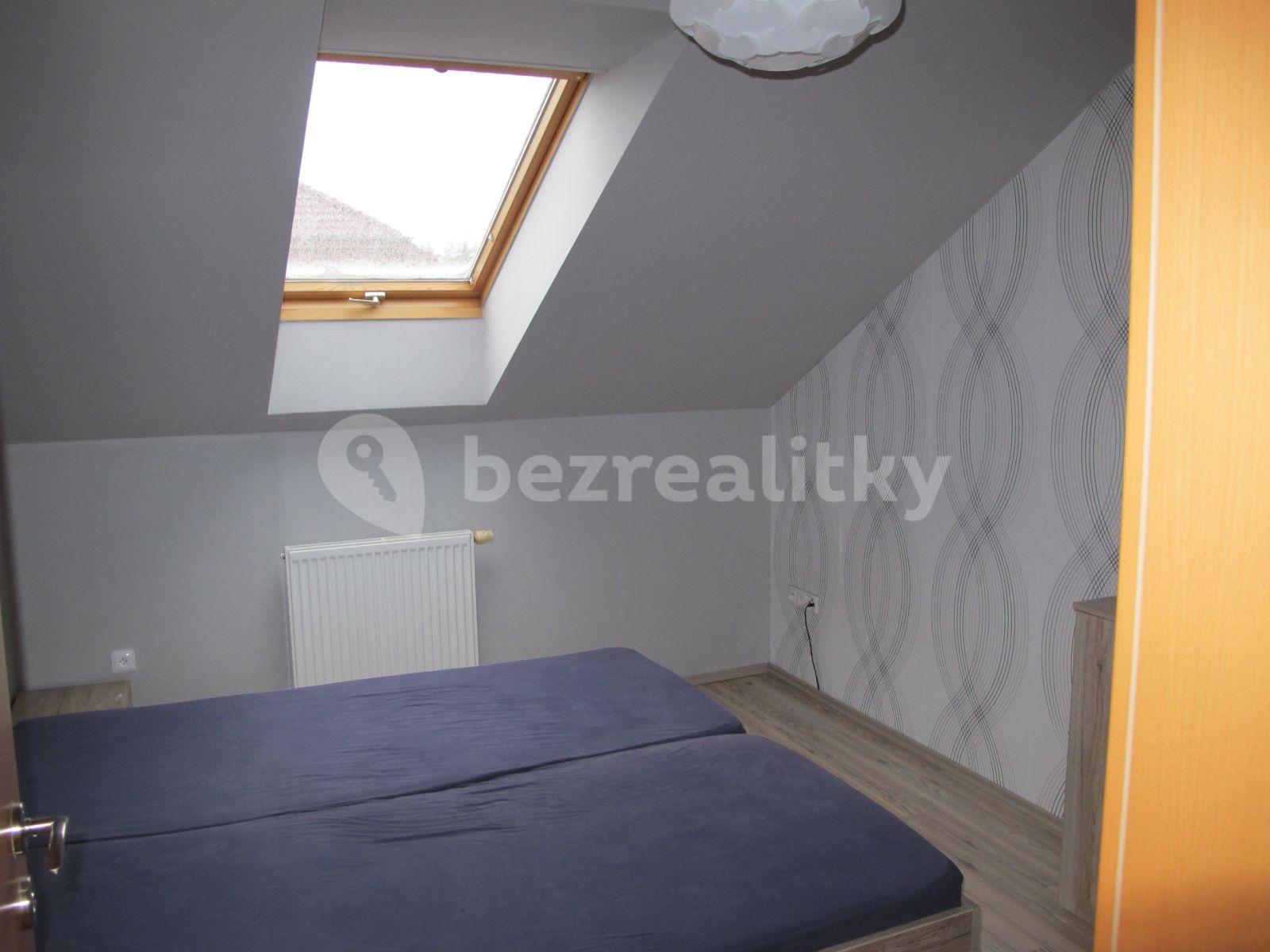 1 bedroom with open-plan kitchen flat to rent, 75 m², Spojovací, Sulice, Středočeský Region