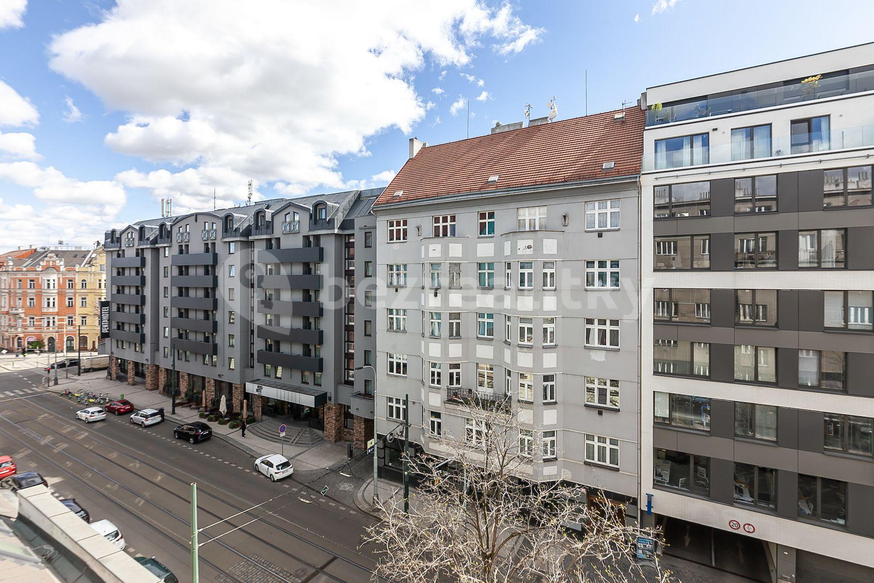 1 bedroom with open-plan kitchen flat for sale, 58 m², Sokolovská, Prague, Prague