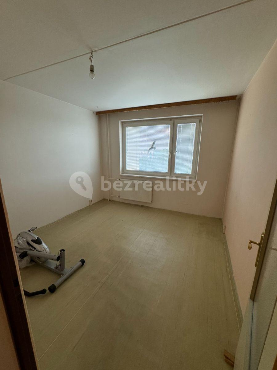 3 bedroom flat for sale, 68 m², Na Borku, Jirkov, Ústecký Region