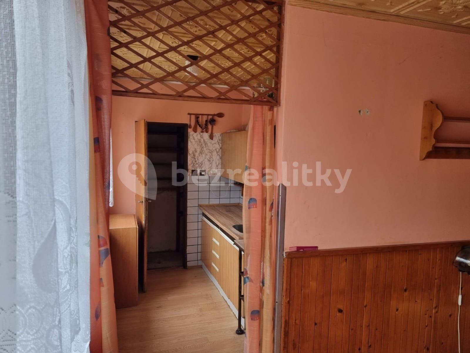 2 bedroom with open-plan kitchen flat for sale, 77 m², Jaroměřice, Pardubický Region