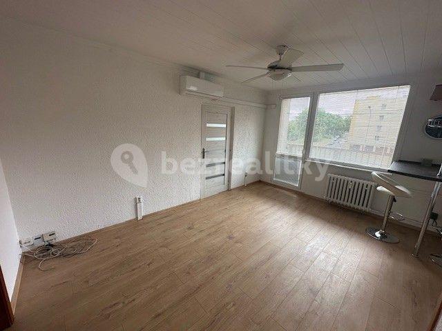 4 bedroom flat for sale, 78 m², Bohuslava Martinů, Most, Ústecký Region