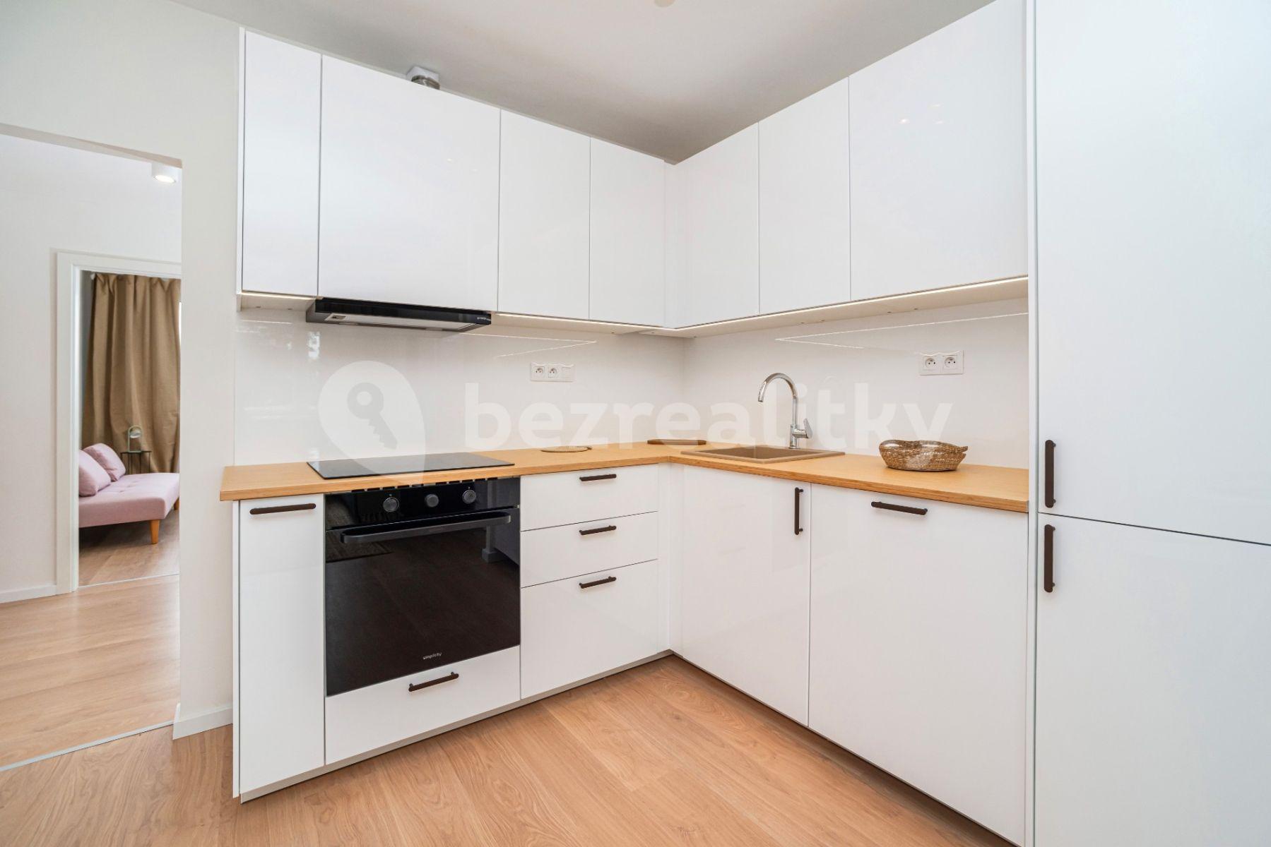 3 bedroom with open-plan kitchen flat for sale, 72 m², Ctěnická, Prague, Prague