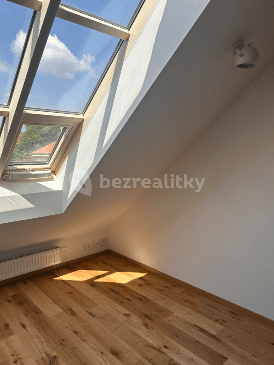 Studio flat for sale, 28 m², Studentská, Prague, Prague