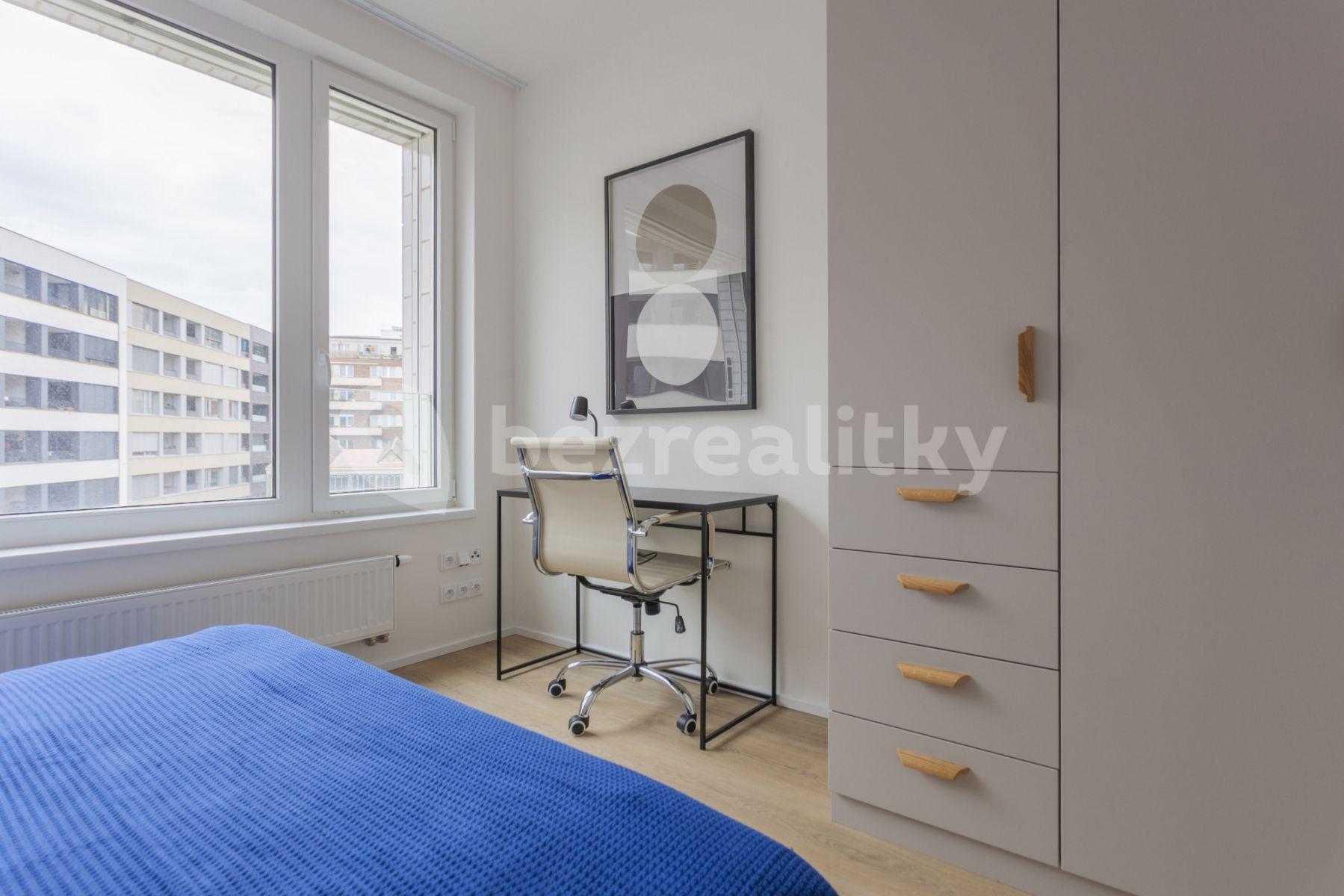 3 bedroom flat to rent, 90 m², U Pergamenky, Prague, Prague