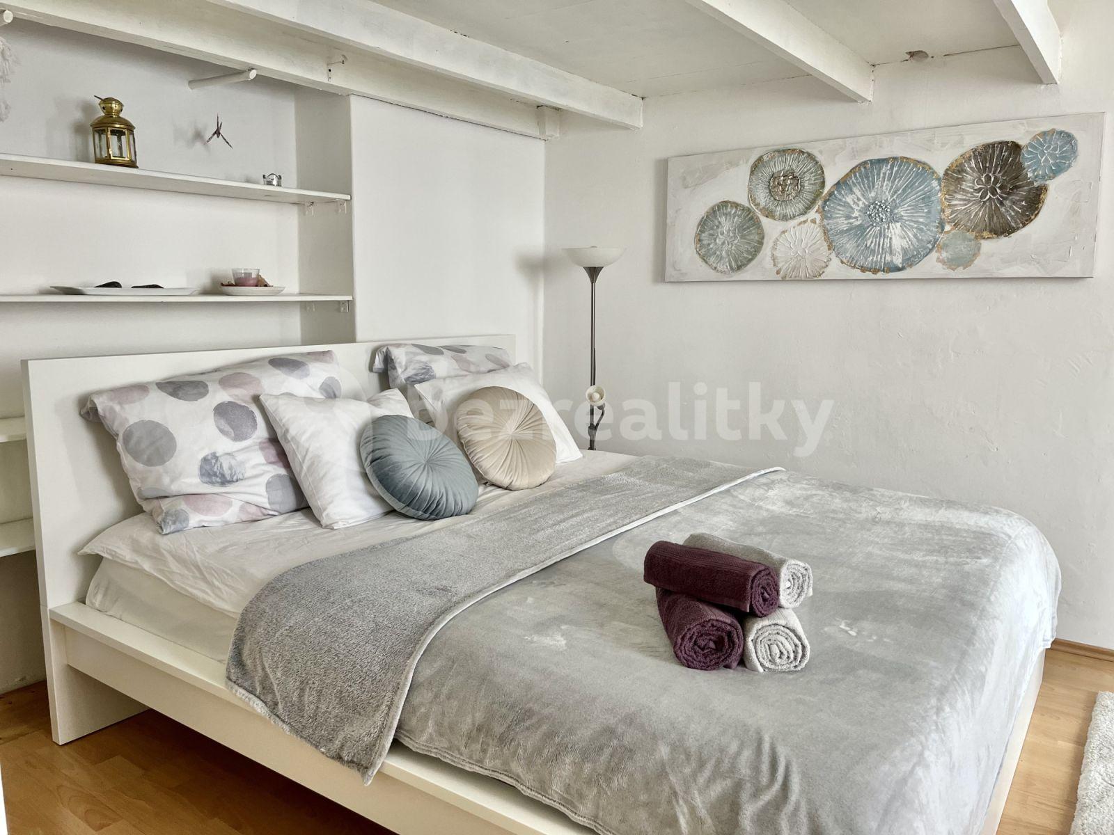 1 bedroom flat to rent, 38 m², U Parního mlýna, Prague, Prague