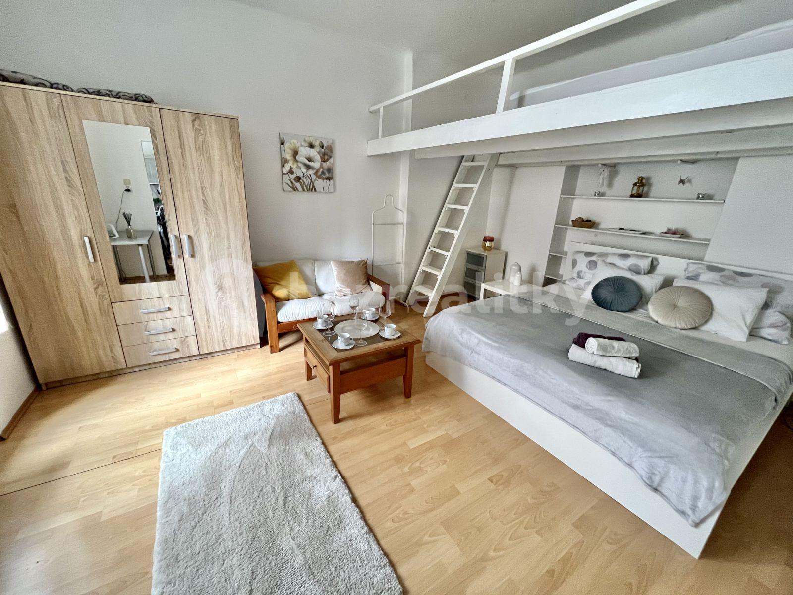 1 bedroom flat to rent, 38 m², U Parního mlýna, Prague, Prague