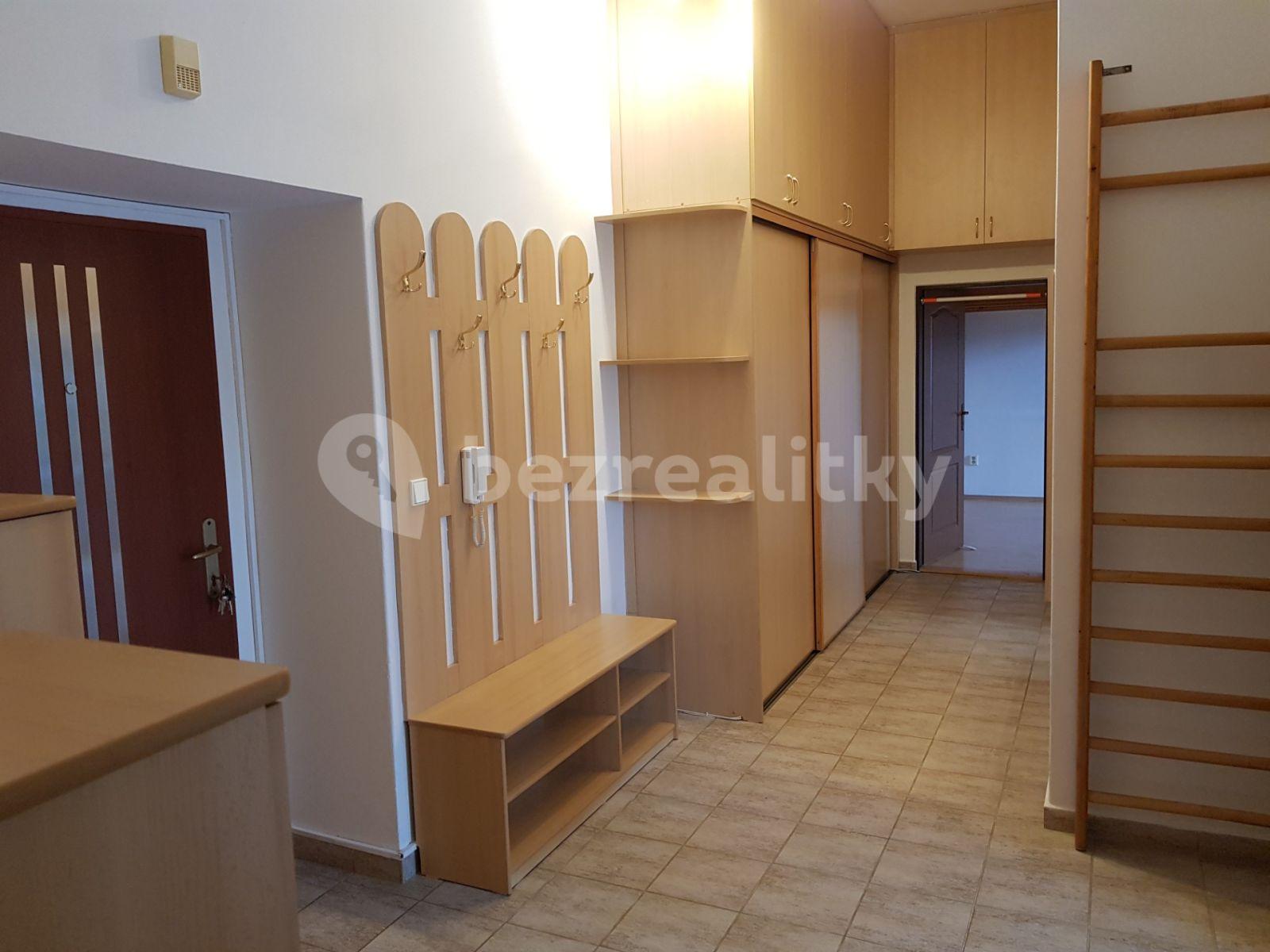 2 bedroom flat to rent, 107 m², třída Československé armády, Hranice, Olomoucký Region