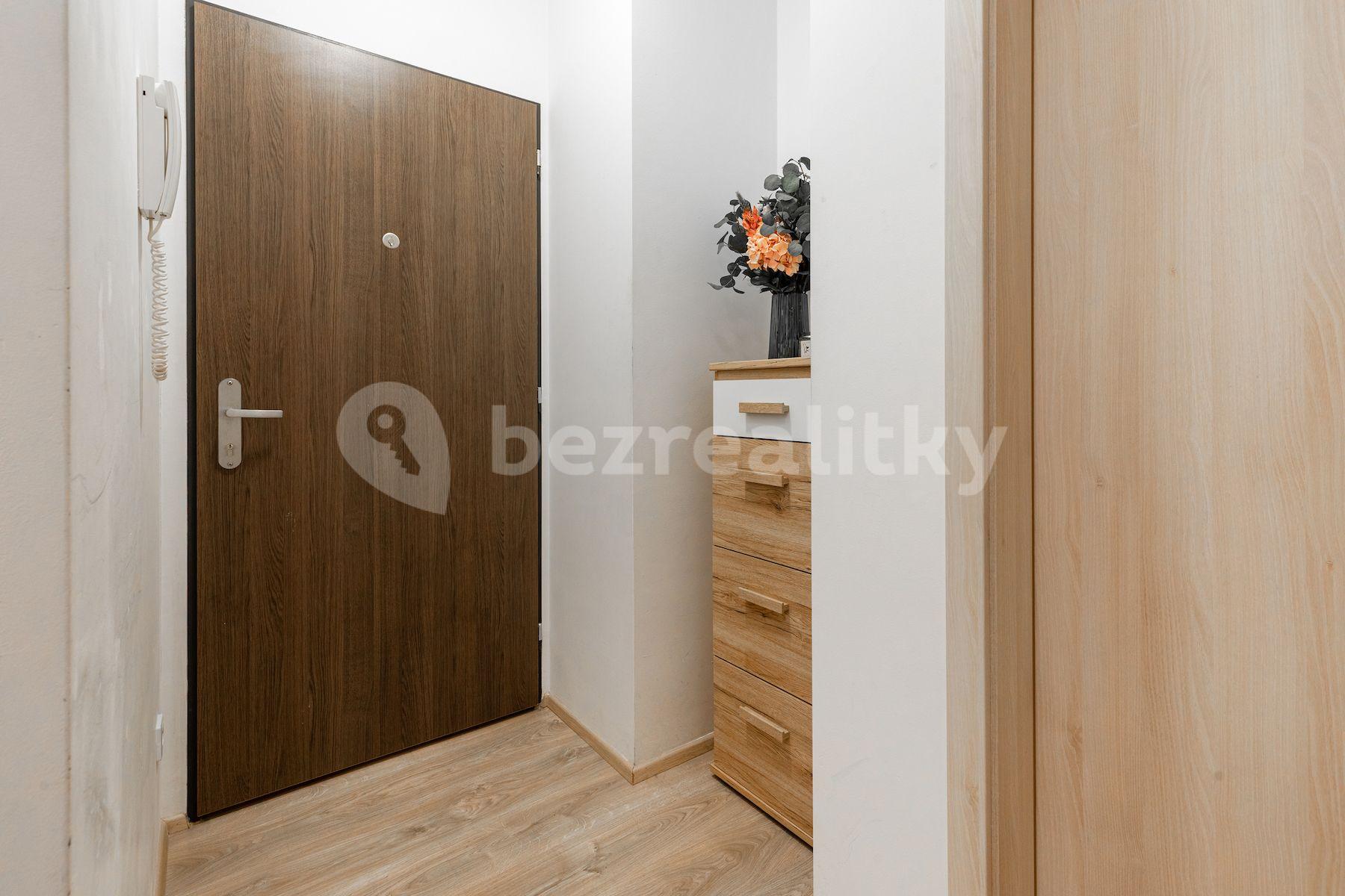 2 bedroom with open-plan kitchen flat for sale, 86 m², Premonstrátů, Chýně, Středočeský Region