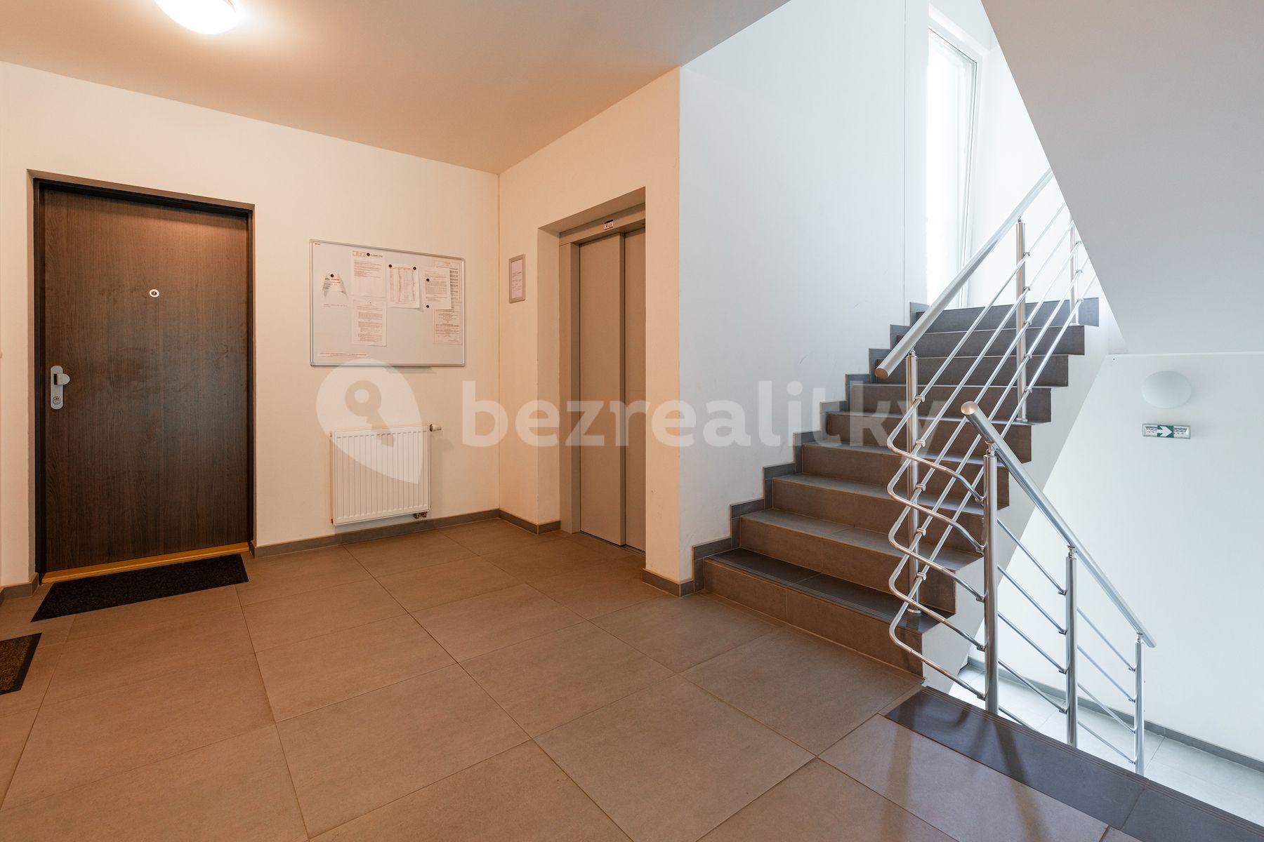 2 bedroom with open-plan kitchen flat for sale, 86 m², Premonstrátů, Chýně, Středočeský Region