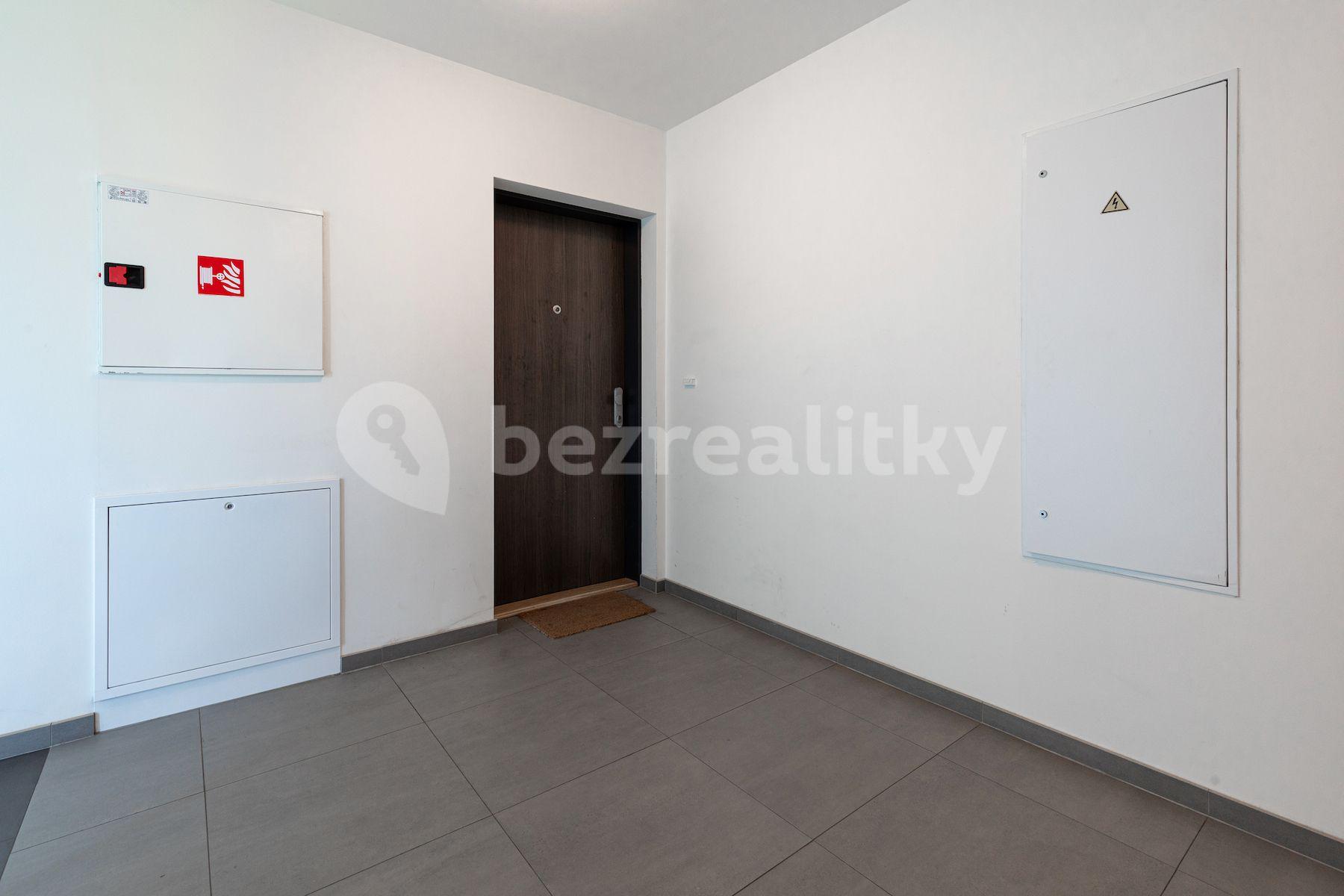 2 bedroom with open-plan kitchen flat for sale, 86 m², Premonstrátů, Chýně, Středočeský Region