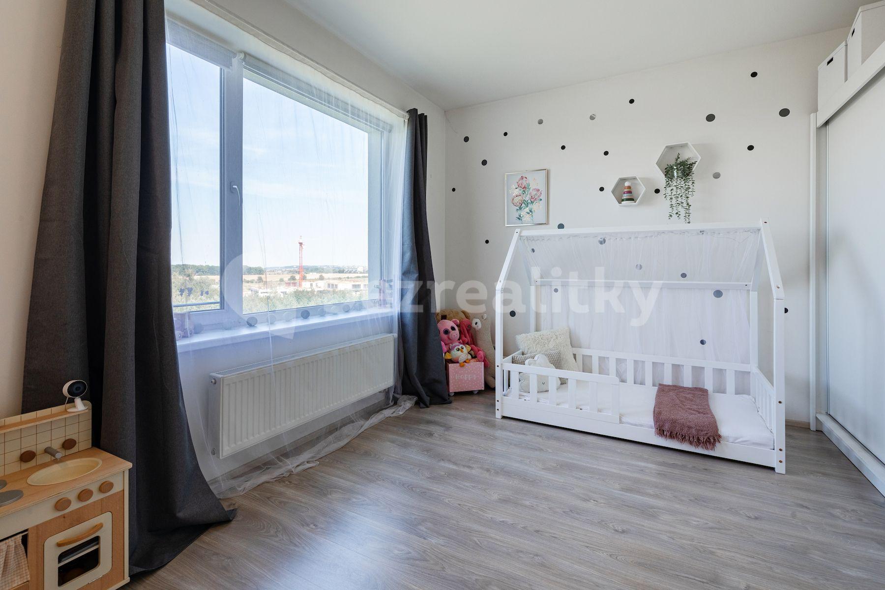 2 bedroom with open-plan kitchen flat for sale, 86 m², Premonstrátů, Chýně, Středočeský Region