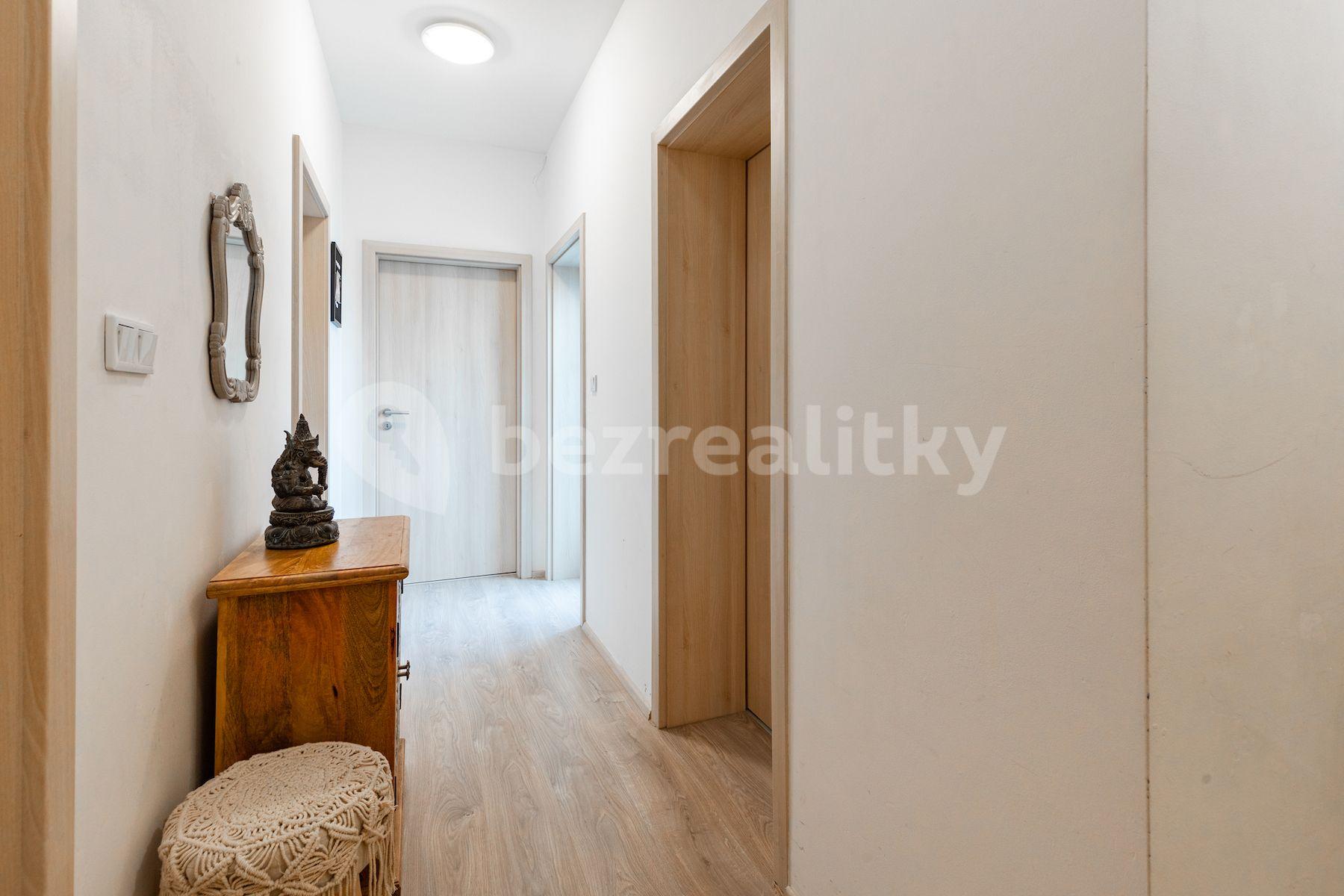 2 bedroom with open-plan kitchen flat for sale, 86 m², Premonstrátů, Chýně, Středočeský Region