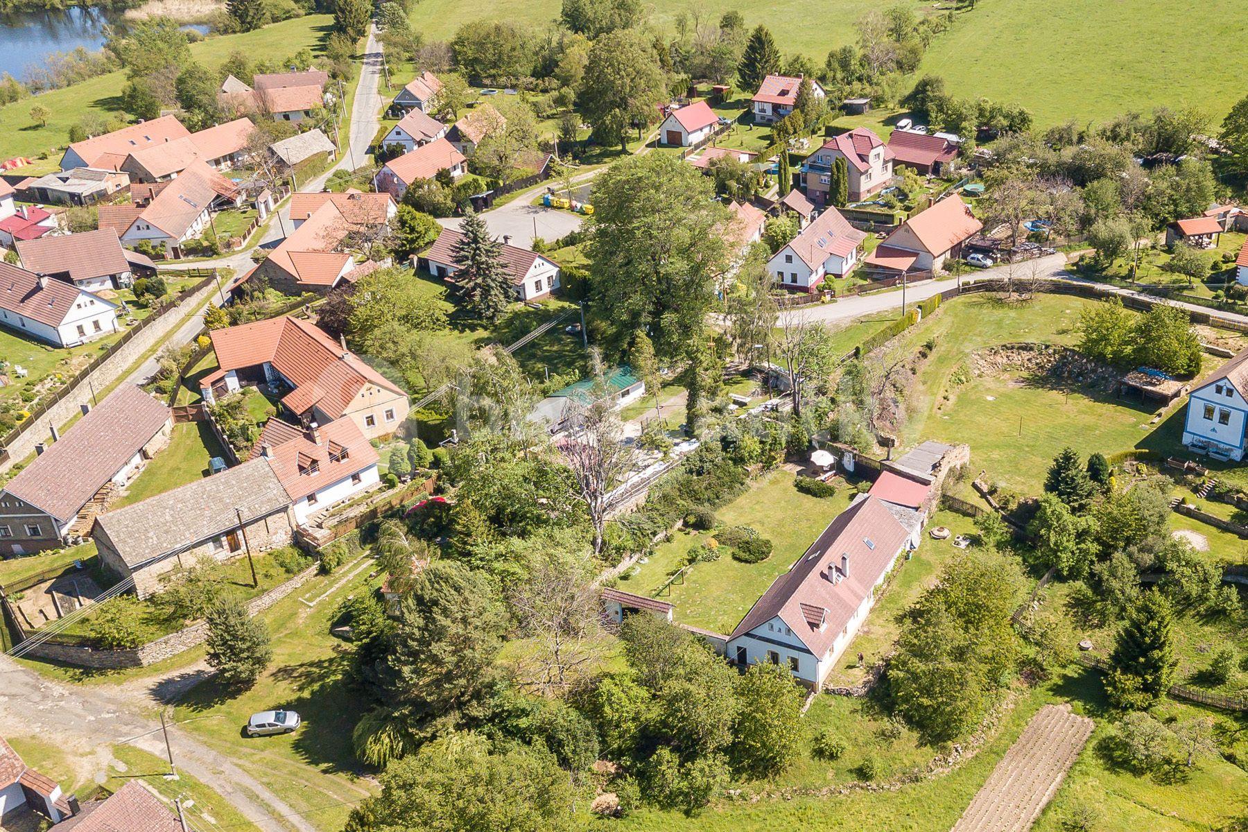 recreational property for sale, 2,006 m², Býkovice, Louňovice pod Blaníkem, Středočeský Region