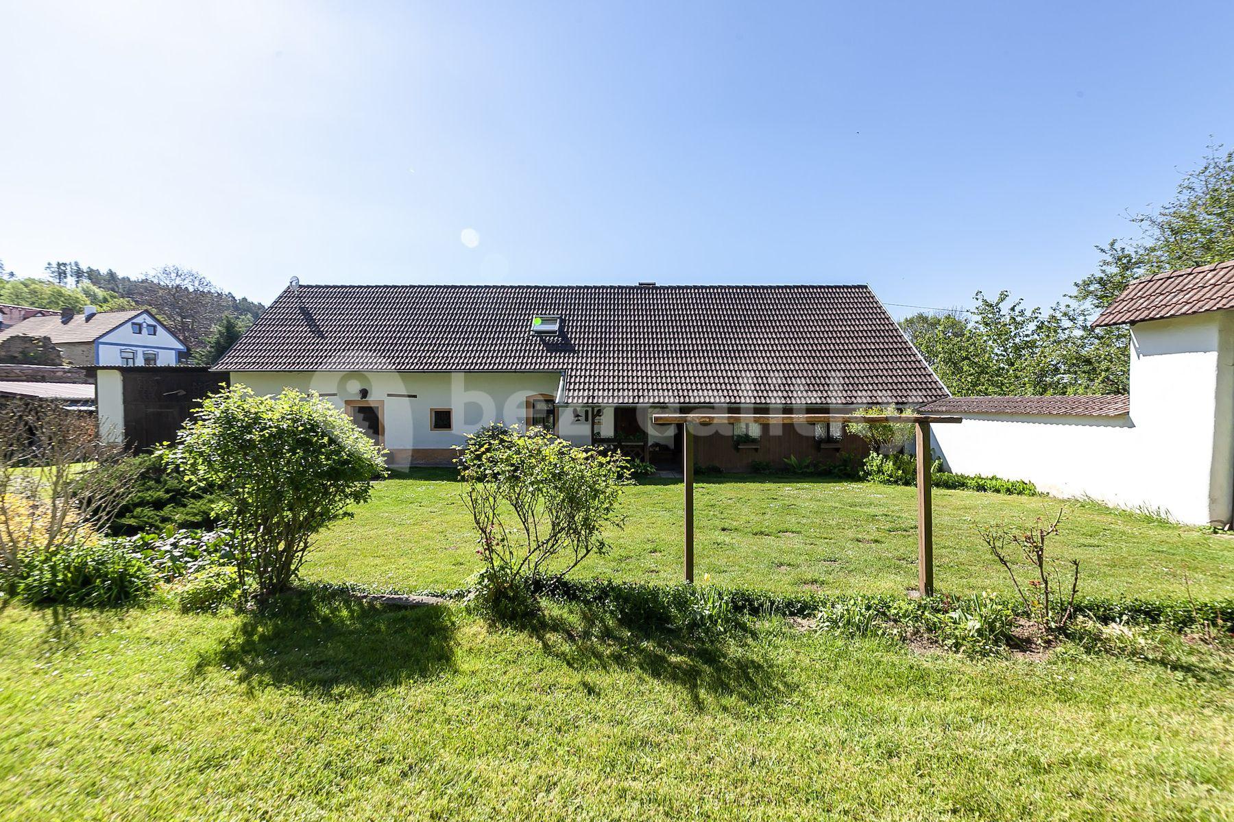 recreational property for sale, 2,006 m², Býkovice, Louňovice pod Blaníkem, Středočeský Region