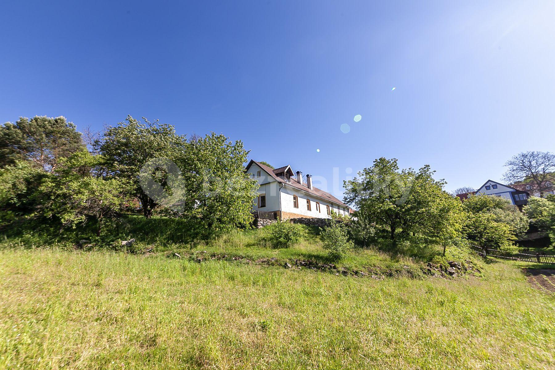 recreational property for sale, 2,006 m², Býkovice, Louňovice pod Blaníkem, Středočeský Region