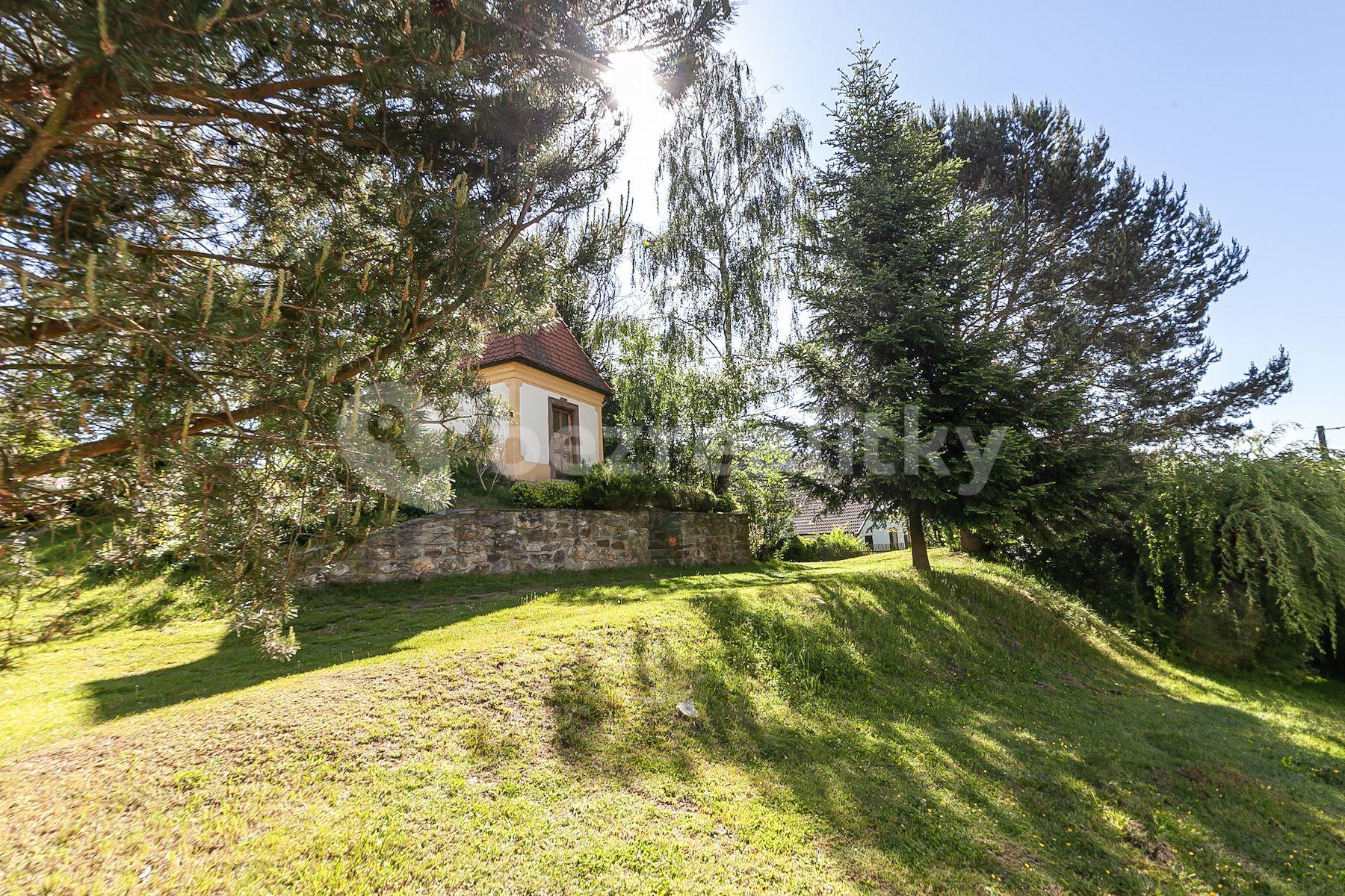 recreational property for sale, 2,006 m², Býkovice, Louňovice pod Blaníkem, Středočeský Region