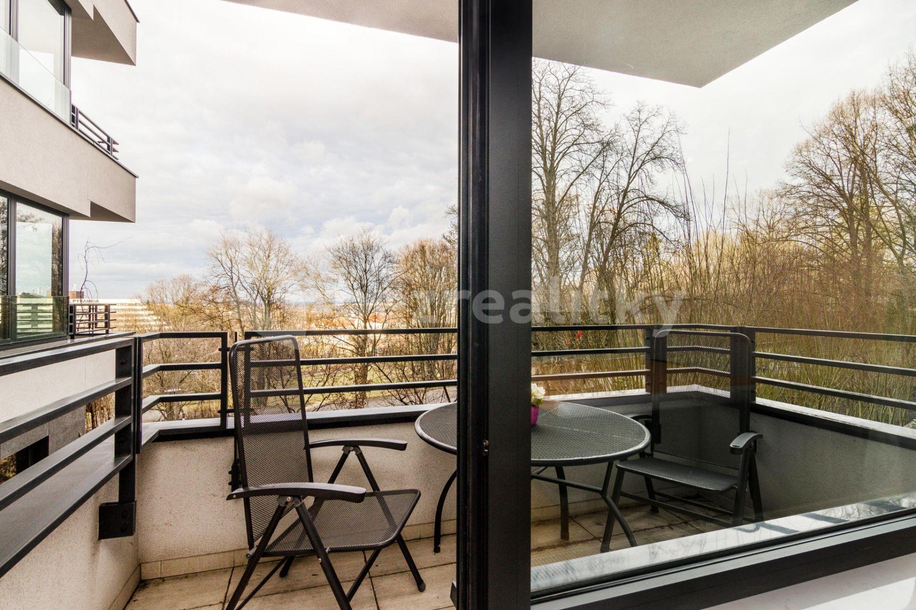 1 bedroom with open-plan kitchen flat to rent, 71 m², Nad Závěrkou, Prague, Prague