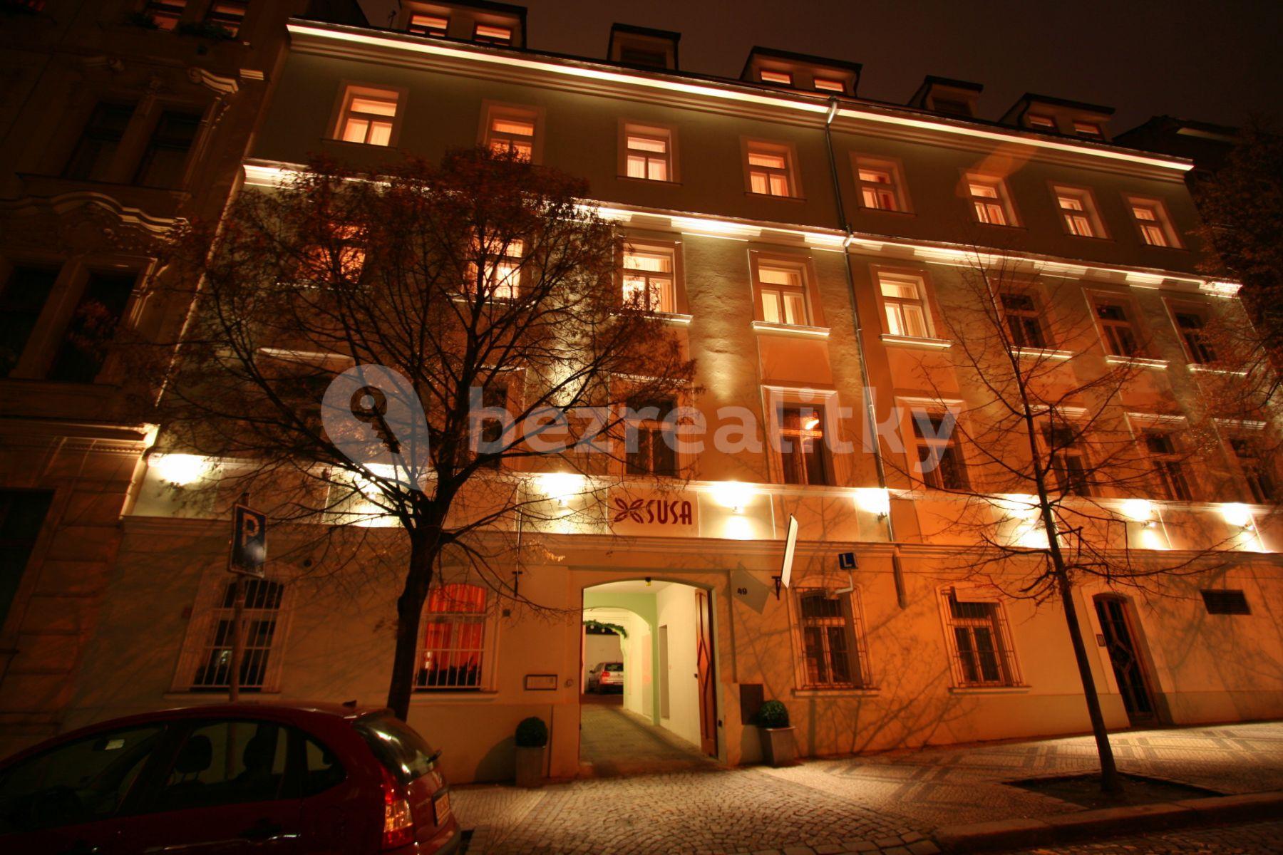 Studio flat to rent, 37 m², Jana Masaryka, Prague, Prague