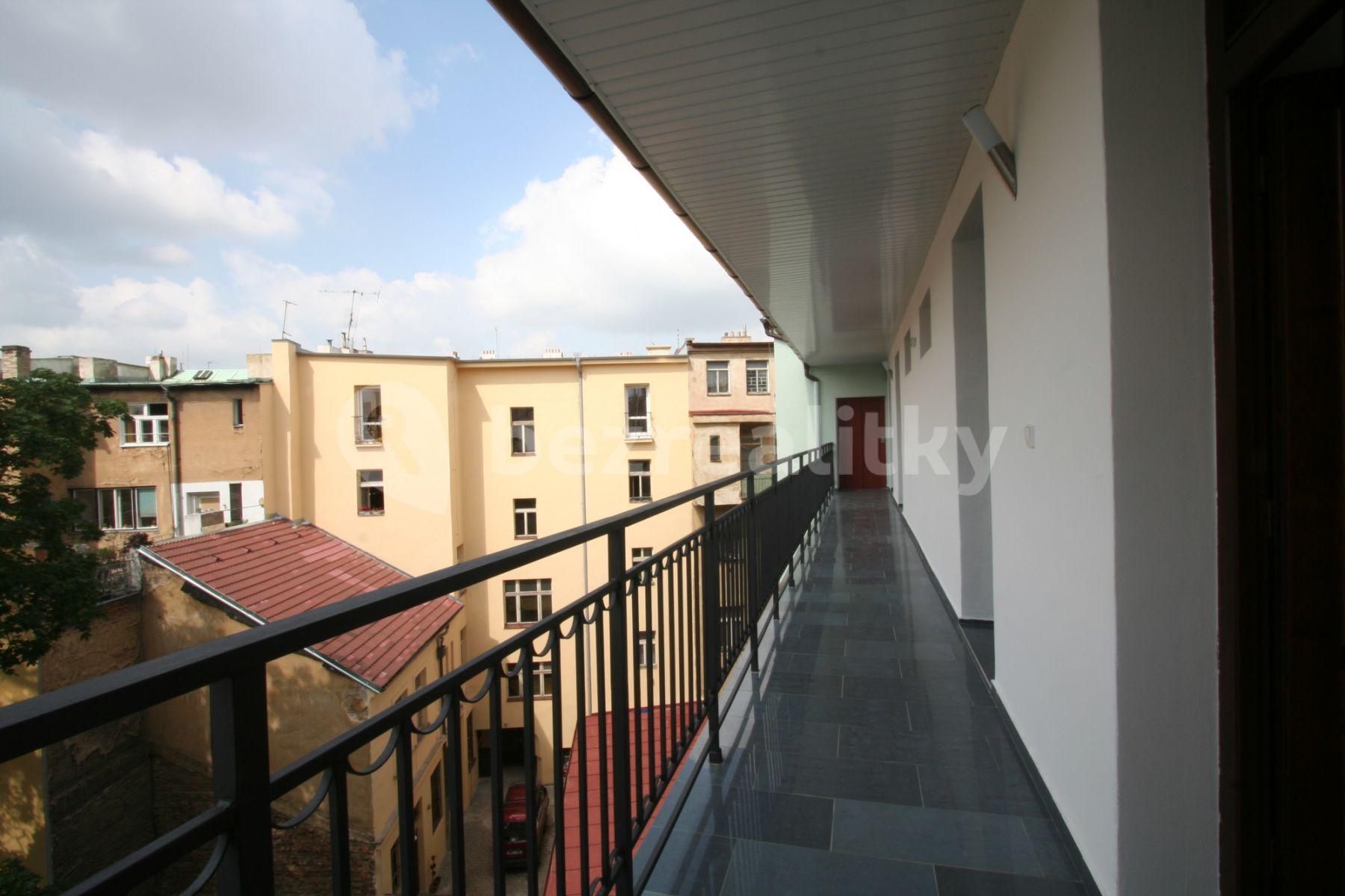 Studio flat to rent, 35 m², Jana Masaryka, Prague, Prague