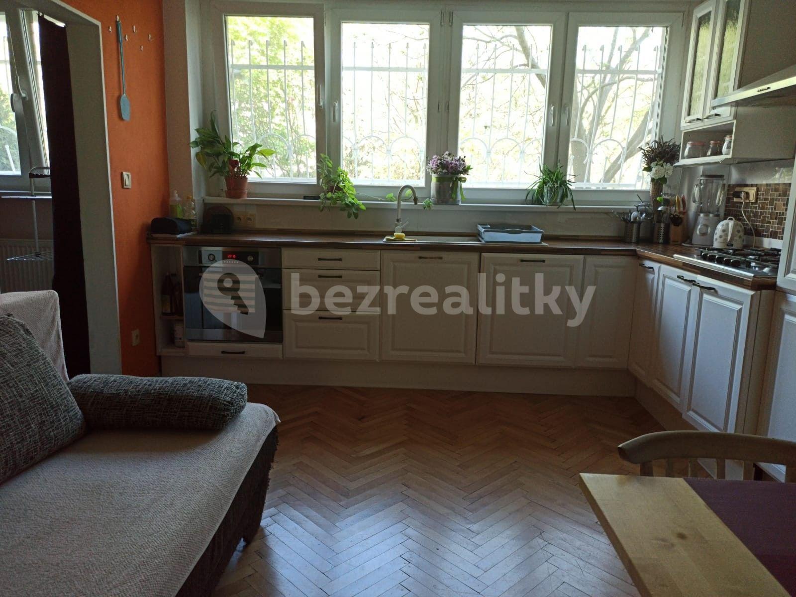 1 bedroom flat for sale, 39 m², Komárnická, Ružinov, Bratislavský Region