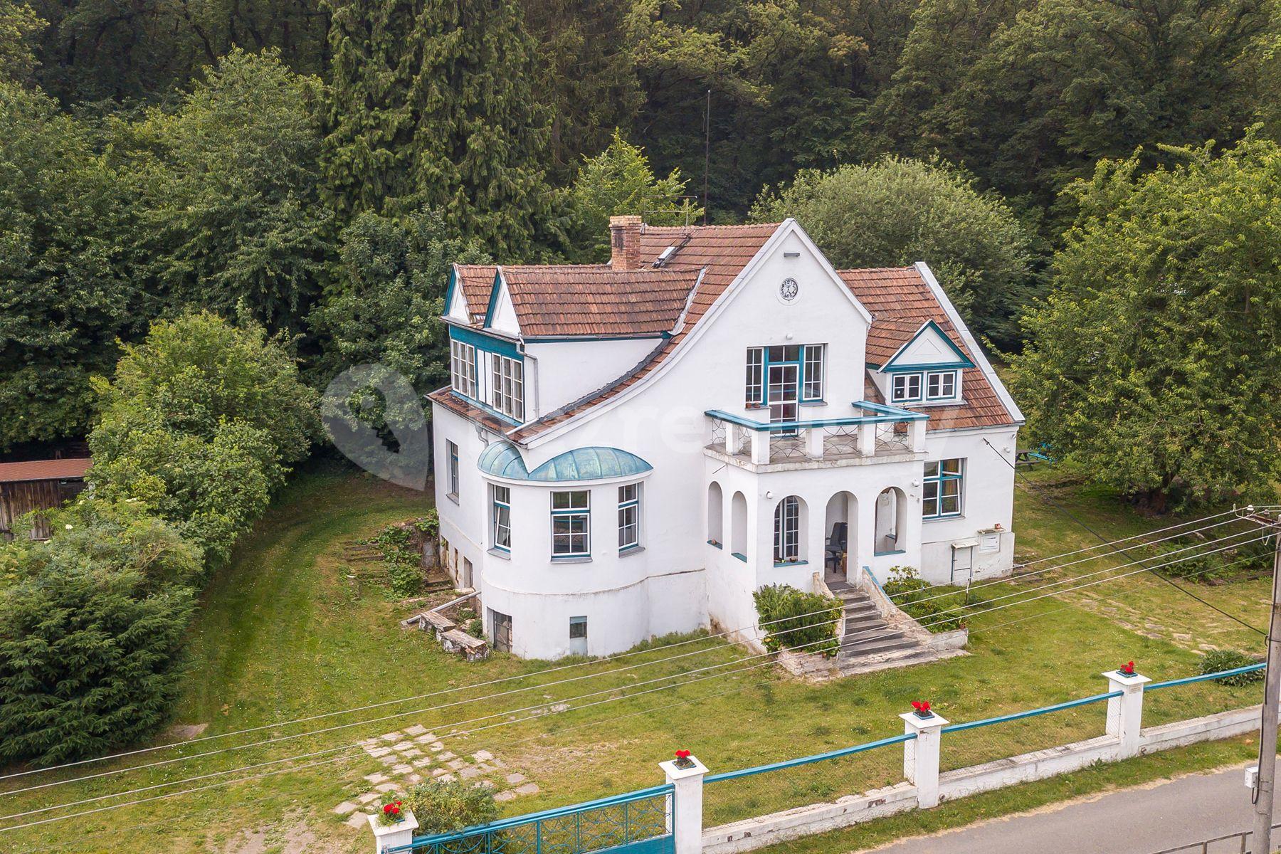 house for sale, 325 m², Hašlerova, Libčice nad Vltavou, Středočeský Region