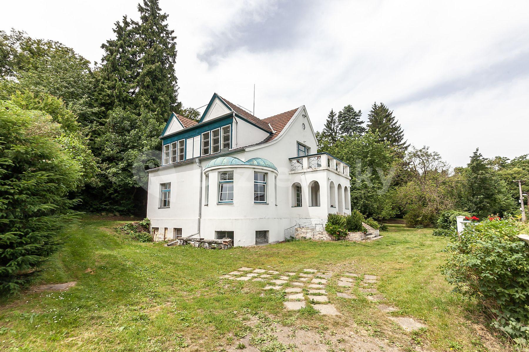 house for sale, 325 m², Hašlerova, Libčice nad Vltavou, Středočeský Region