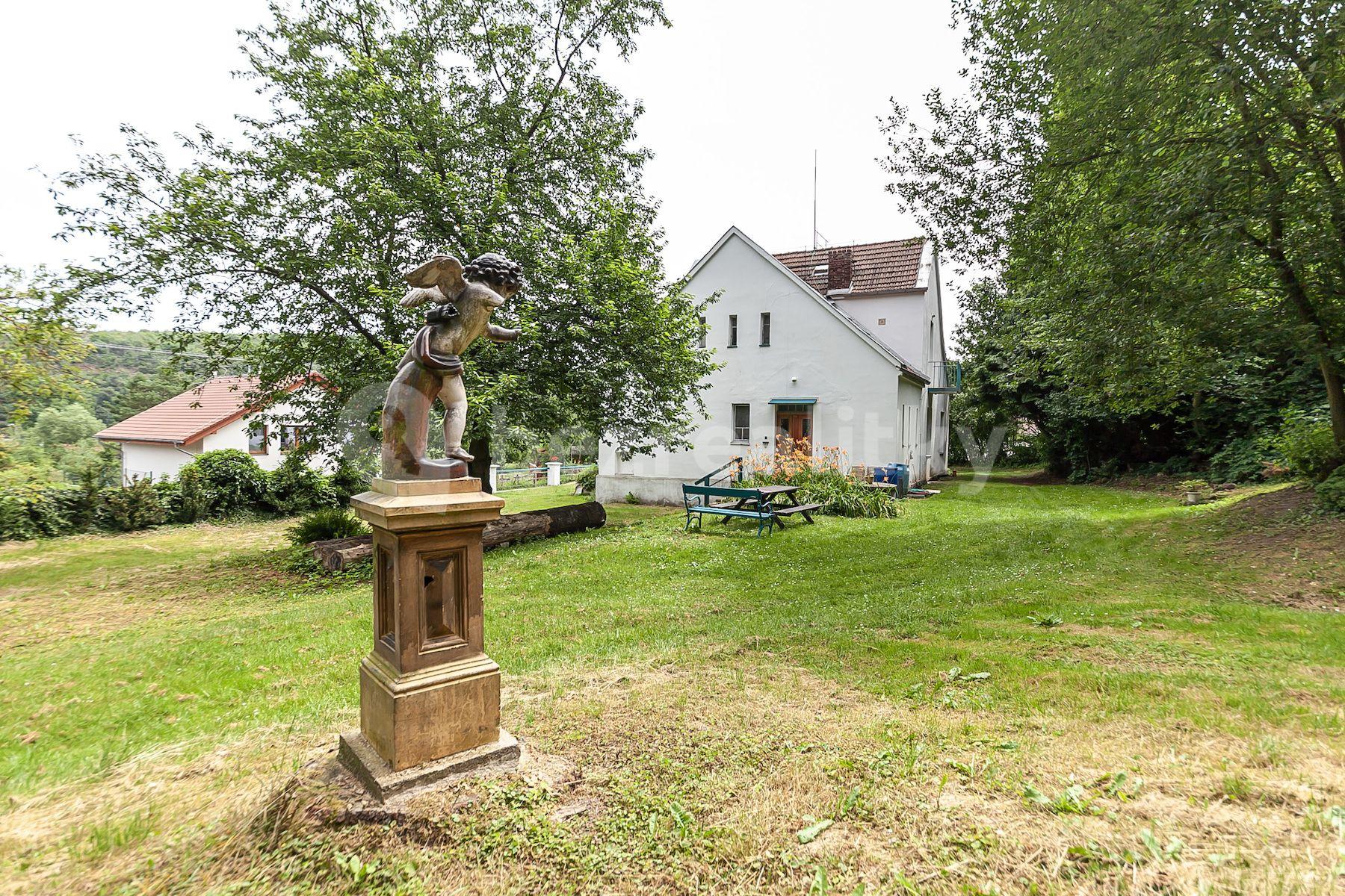 house for sale, 325 m², Hašlerova, Libčice nad Vltavou, Středočeský Region