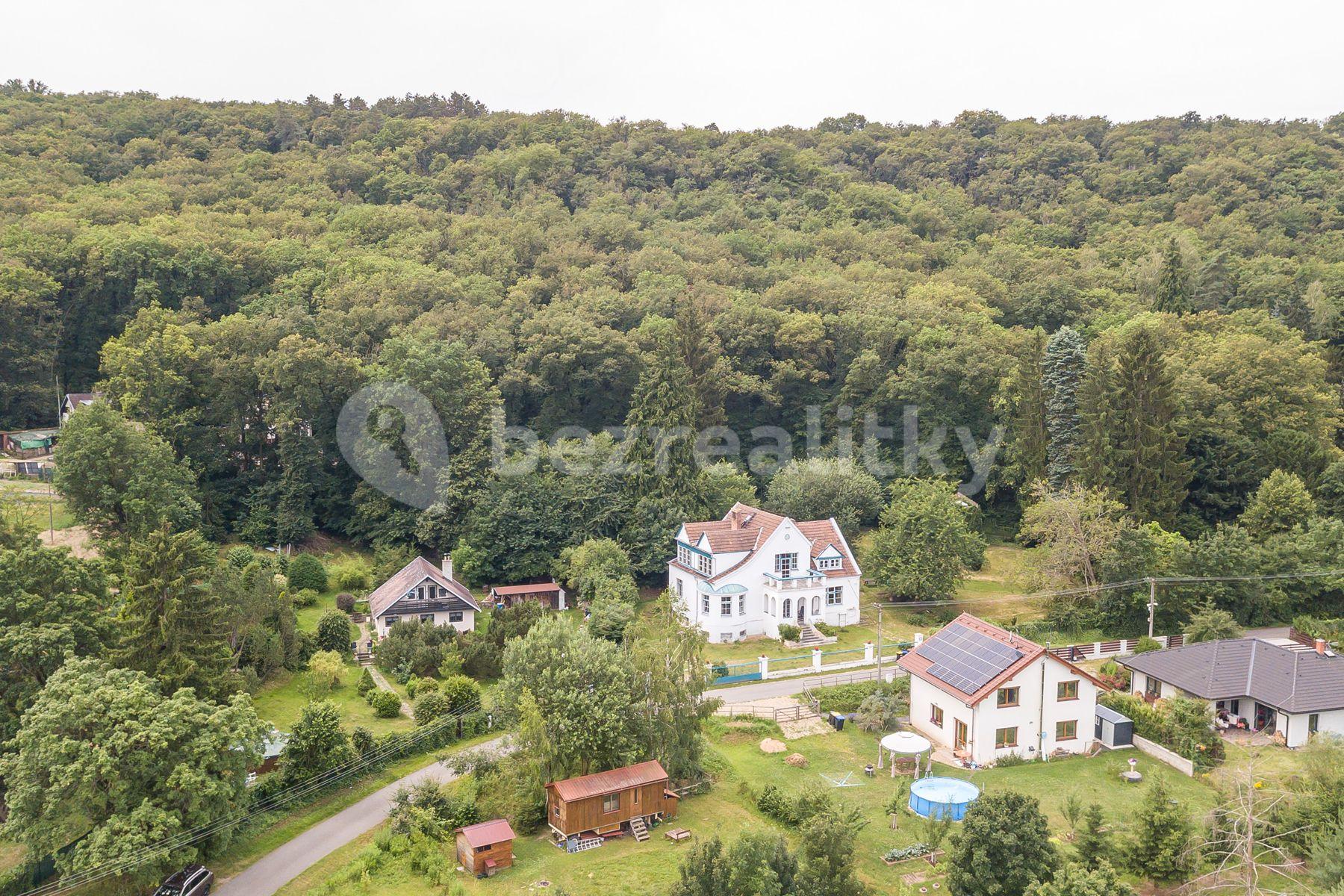 house for sale, 325 m², Hašlerova, Libčice nad Vltavou, Středočeský Region