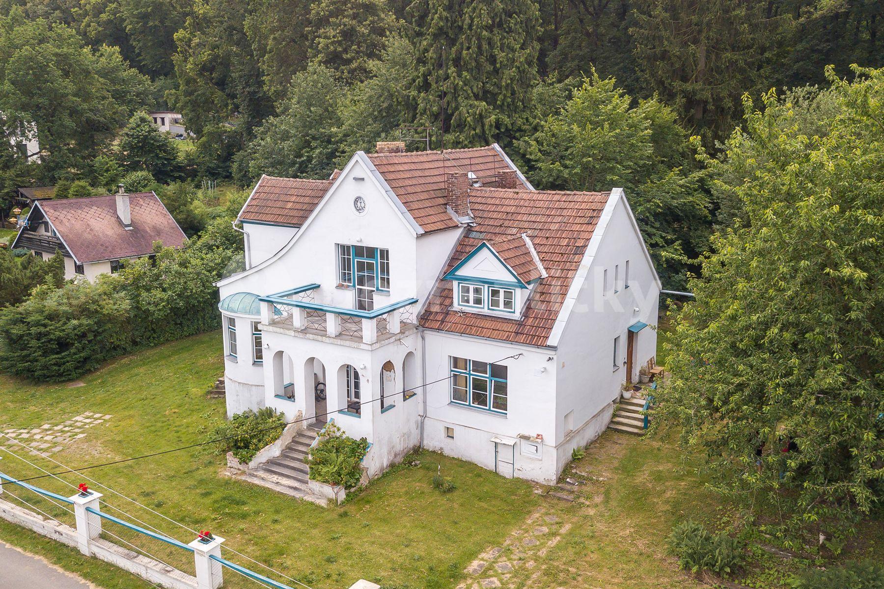 house for sale, 325 m², Hašlerova, Libčice nad Vltavou, Středočeský Region